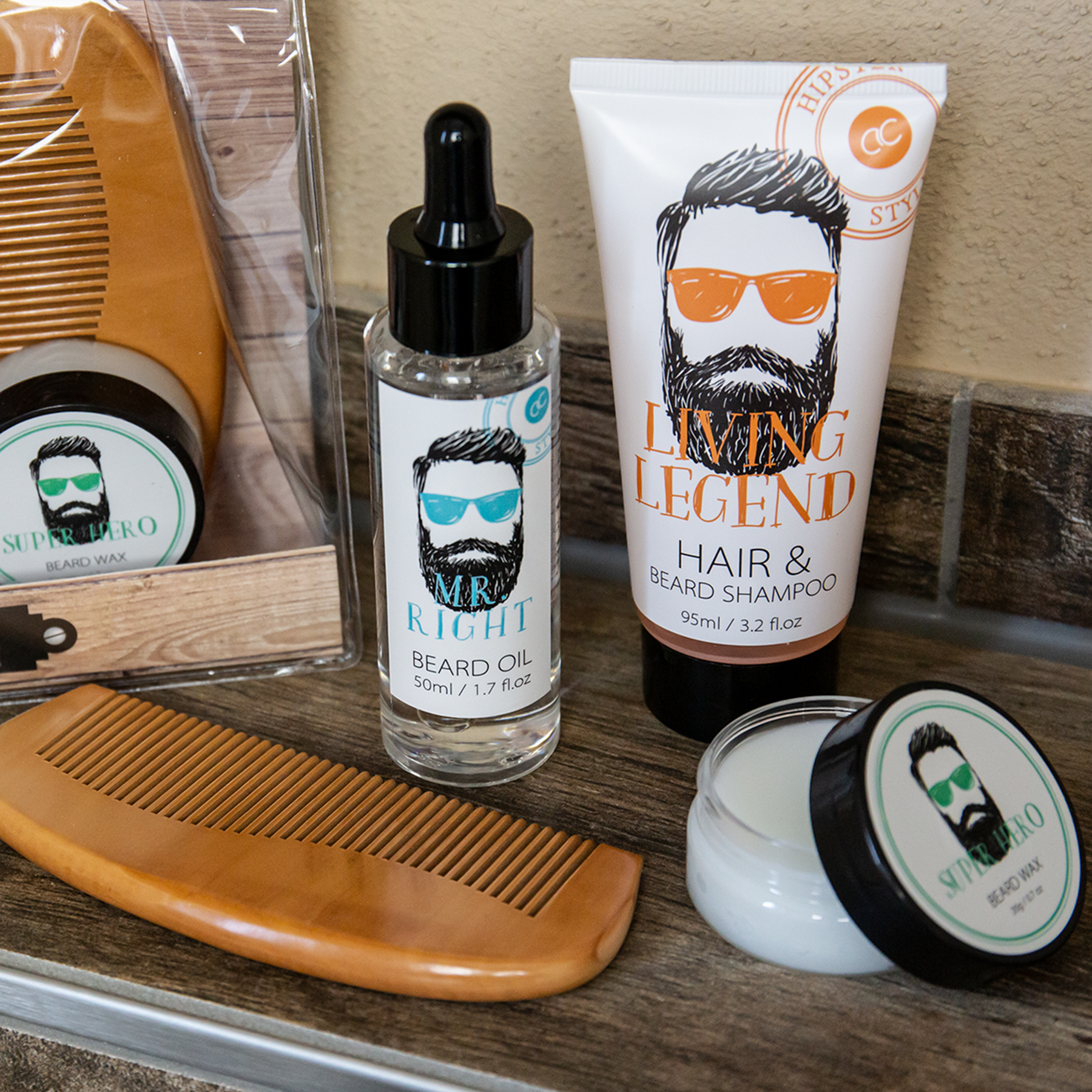 Badeset_HIPSTER_STYLE_in_PVC-Tasche_-_Haar-_Bart_Shampoo_Bartwachs_Kamm_killer_kirsche_4