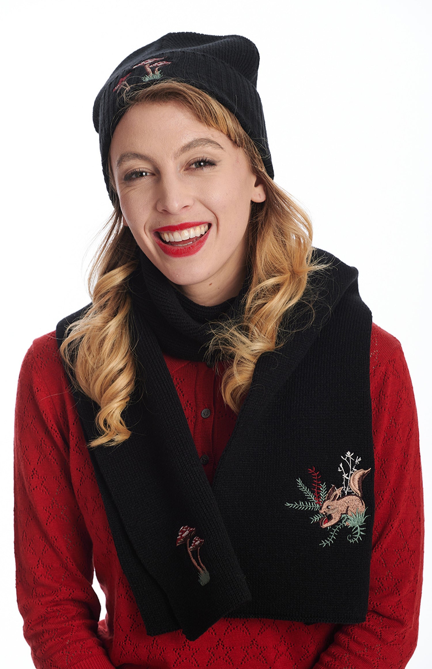Banned_MAGIC_WOODLAND_Retro_Mushroom_Rabbit_Knitted_STRICKSCHAL_Schwarz-11xPOJgp8Xigrn