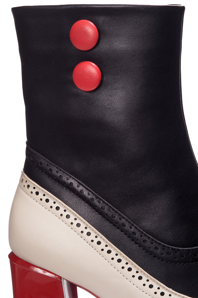 Banned_SAY_MY_NAME_Vintage_Brogue_CHELSEA_BOOT_Stiefel62PyhKuI3TTS01