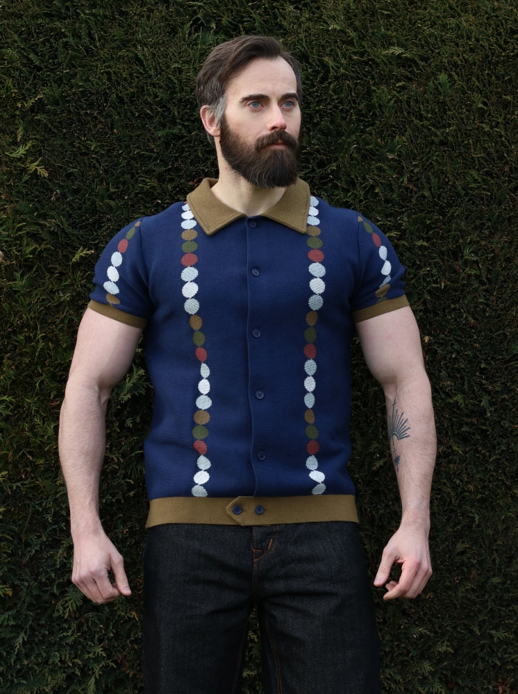 COLLECTIFLUCA_TONAL_BEADS_JACQUARD_CARDIGAN_Kurzarm_HERREN_Strickjacke_CARDIGAN_killer_kirsche_1Q03fSV8iX7nV2