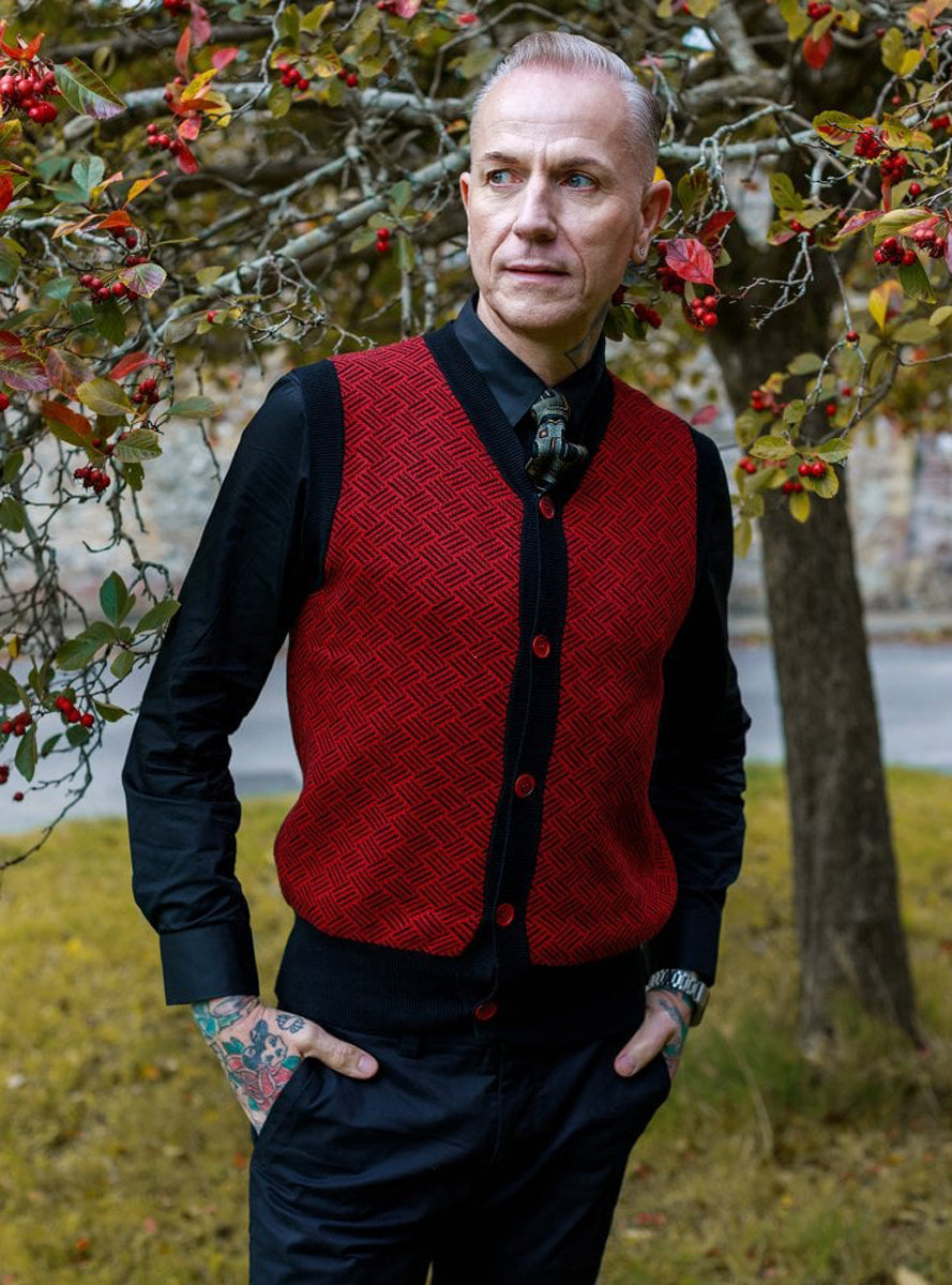 COLLECTIF_MENSWEAR_LEX_KENTISH_KNITTED_VEST_killer_kirshce_2