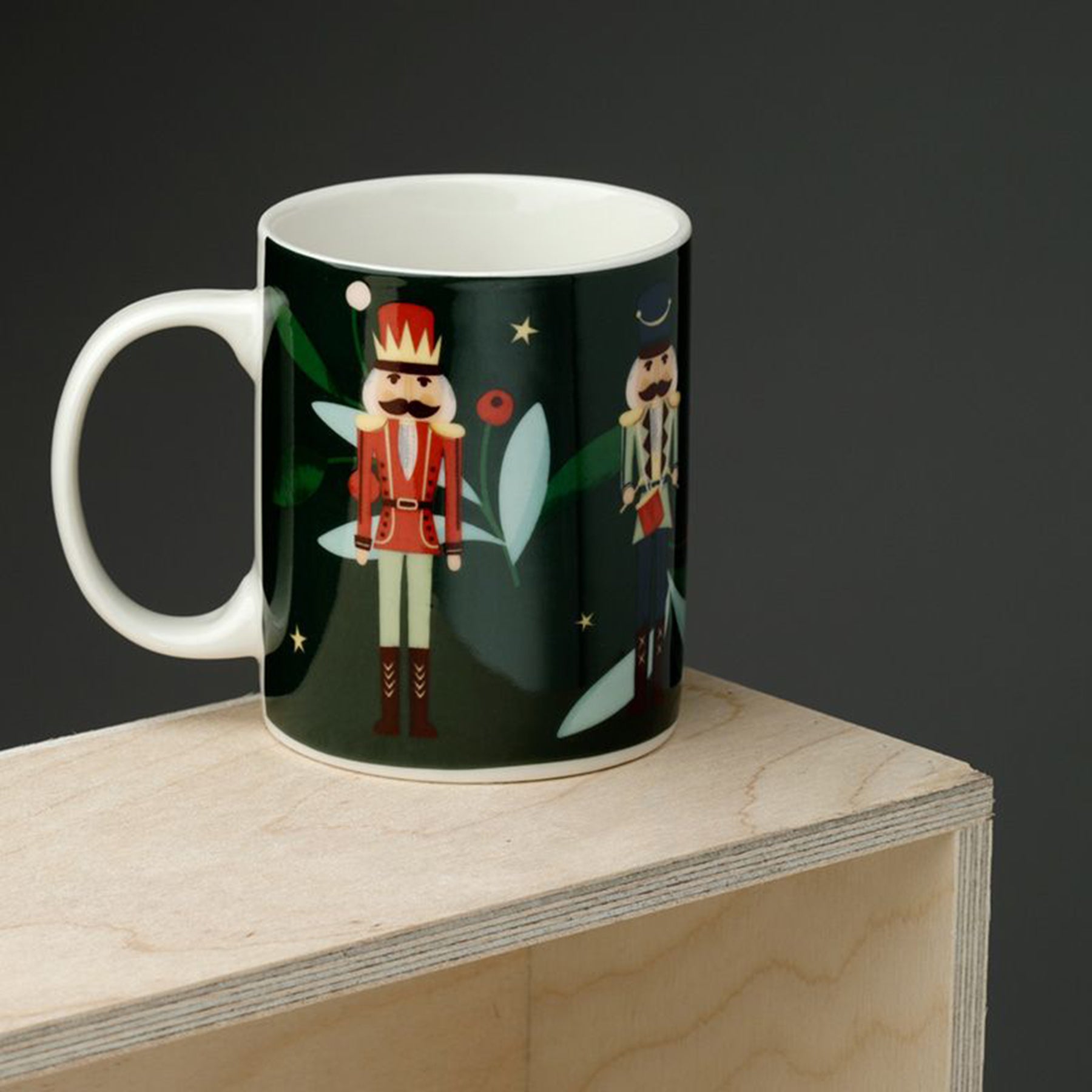 Christmas_Nutcracker_Weihnachten_Nussknacker_Tasse_aus_Porzellan_-_Kaffeebecher_killer_kirsche_2