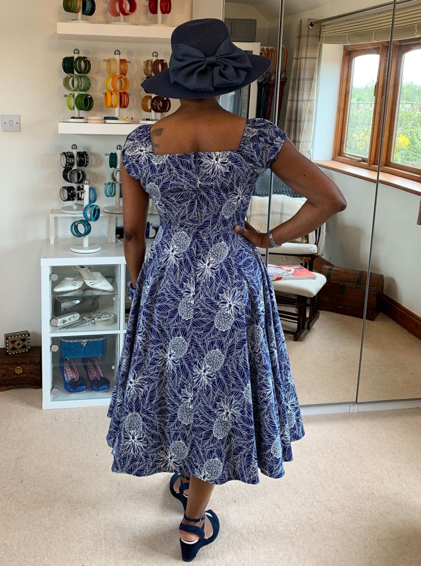 Collectif_DOLORES_50s_PINEAPPLE_PALM_Sweetheart_SWING_DRESS_Kleid_Blau_killer_kirsche_2zPEVqkBiLbn79