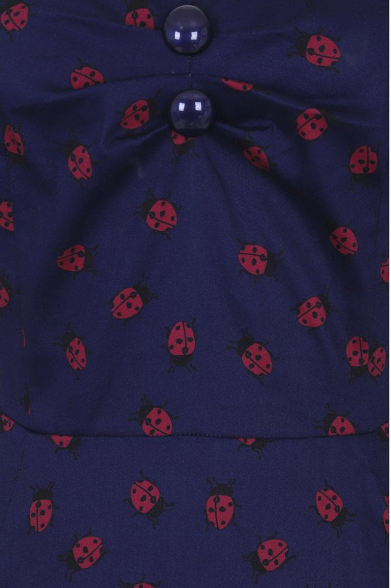 Collectif_DOLORES_Vintage_LADYBIRD_Marienkaefer_Half_Sleeve_SWING_KLEID-4