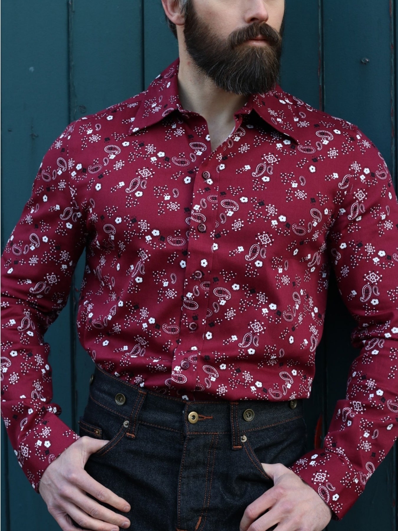 Collectif_JAMIE_BANDANA_Vintage_PAISLEY_Rundhals_Langarm_50s_HEMD_Shirt_killer_kirsche_3