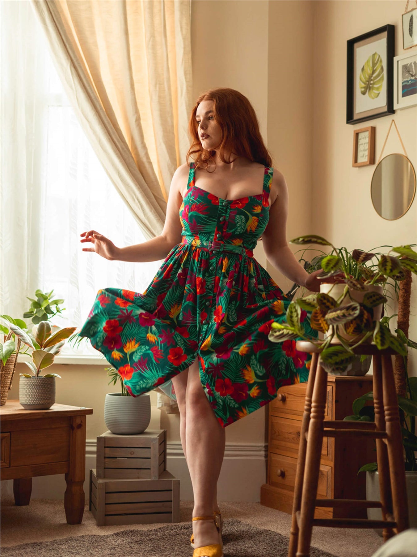 Collectif_JEMIMA_Tropico_Buttoned_Flowers_Tiki_SWING_DRESS_Kleid_killer_kirsche_2
