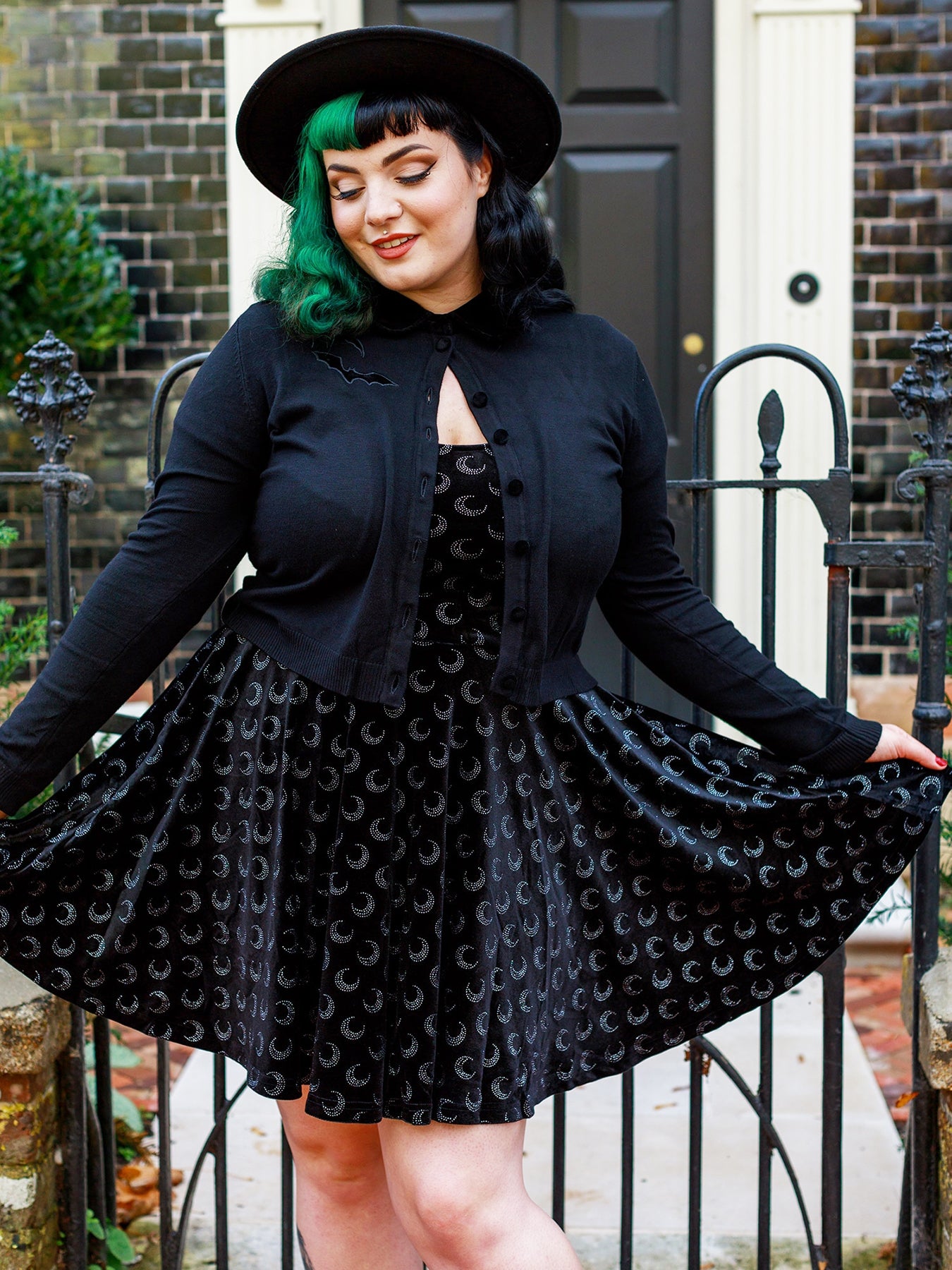Collectif_MILLICENT_Vintage_BATS_VELVET_Bubikragen_Strickjacke_CARDIGAN_killer_kirsche_2lOrmGw2xits5k