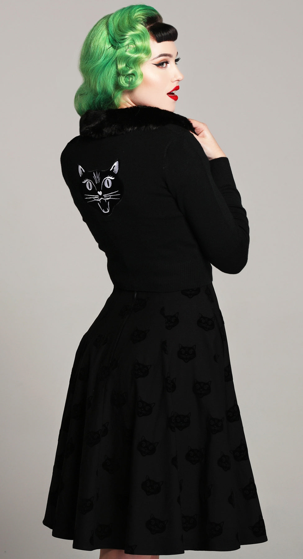 Collectif_MIMI_Spooky_VELVET_CAT_50s_KURZARM_Sweetheart_SWING_DRESS_Kleid_killer_kirsche_3