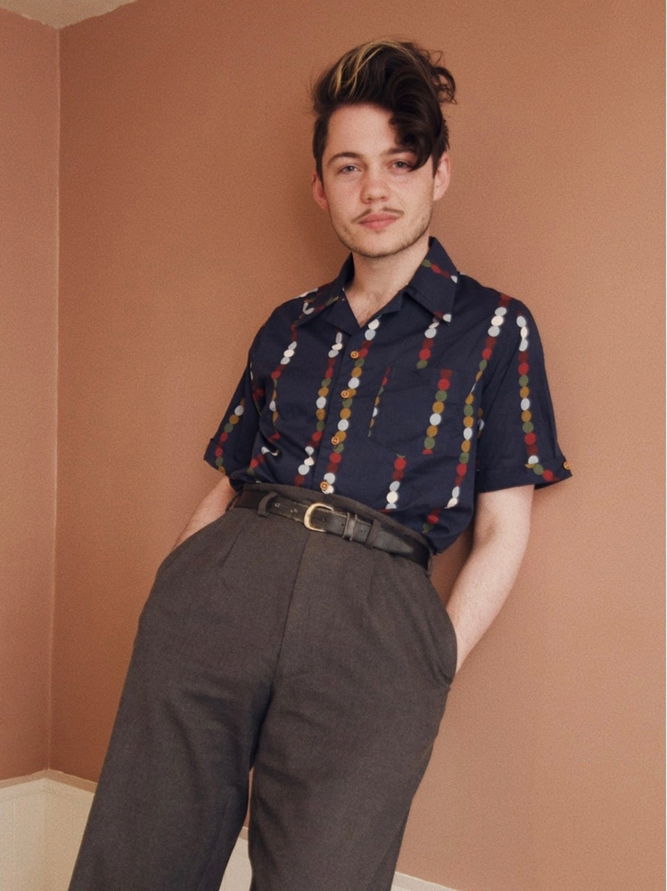 Collectif_OSCAR_TONAL_BEADS_Vintage_50s_BUTTONED_Kurzarm_Shirt_HEMD_killer_kirsche_2