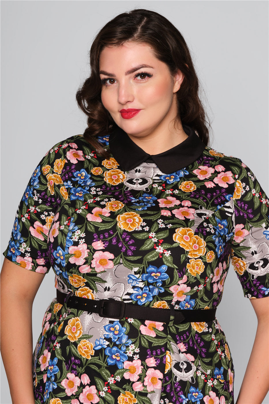 Collectif_WINONA_FOREST_Vintage_Floral_RACCOON_Waschbaer_BUBIKRAGEN_Kleid_Dress-2fjdnxmkcKUNph