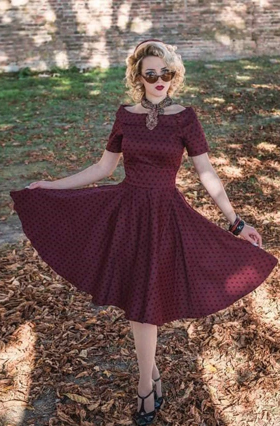 Dolly_and_Dotty_DARLENE_Vintage_POLKA_DOT_Carmen_Swing_KLEID_Dress_-_Burgunder-4