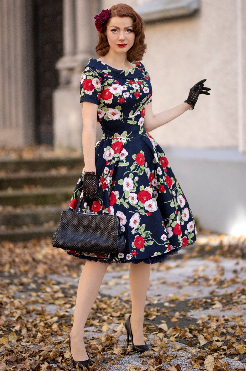 Dolly_and_Dotty_Darlene_Black_Floral_Swing_Dress_KLEID_Blumen_Flowers_killer_kirsche_3