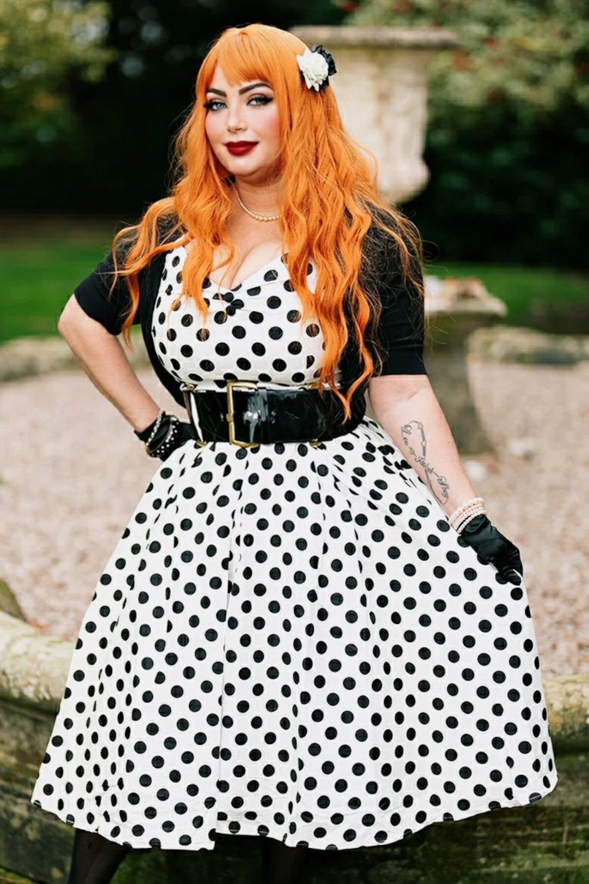 Dolly_and_Dotty_LILY_50s_POLKA_DOT_Pleated_V-Neck_SWING_DRESS_Kleid_Weiss_killer_kirsche_29YT33O4tzVxnh