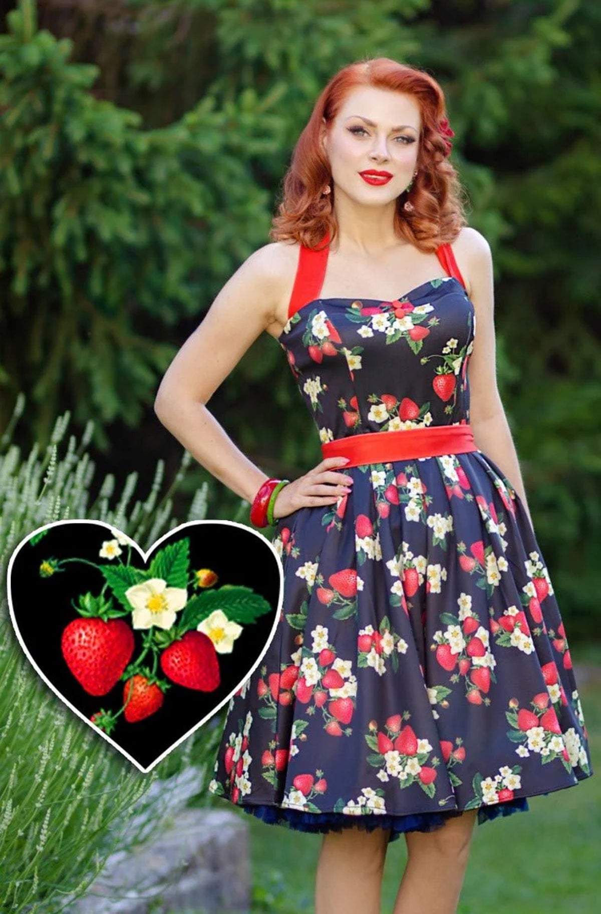 Dolly_and_Dotty_SOPHIA_STRAWBERRY_Vintage_Halterneck_Erdbeeren_Floral_SWING_KLEID_-_Schwarz-2