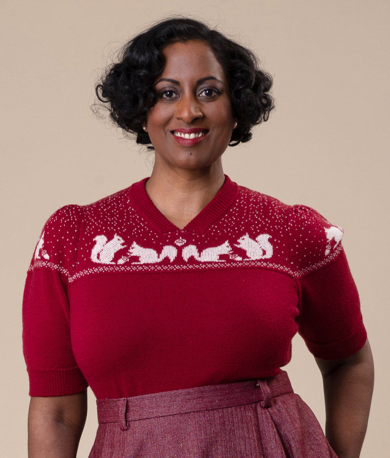 Emmy_THE_NUTS_ABOUT_YOU_50s_Vintage_Squirrels_Acorns_SWEATER_Knitted_Pullover__Jumper_-_Rot-1