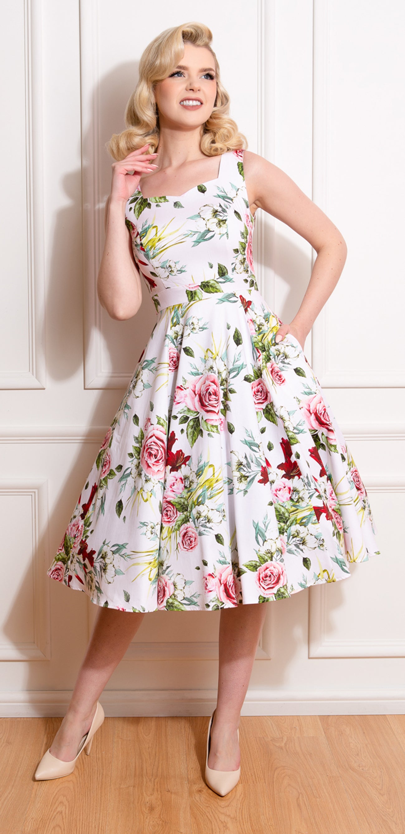 Hearts__Roses_CAROLE_50s_FLORAL_Vintage_Blueten_ROSES_Rosen_Retro_Swing_Dress_KLEID_-_Weiss-1