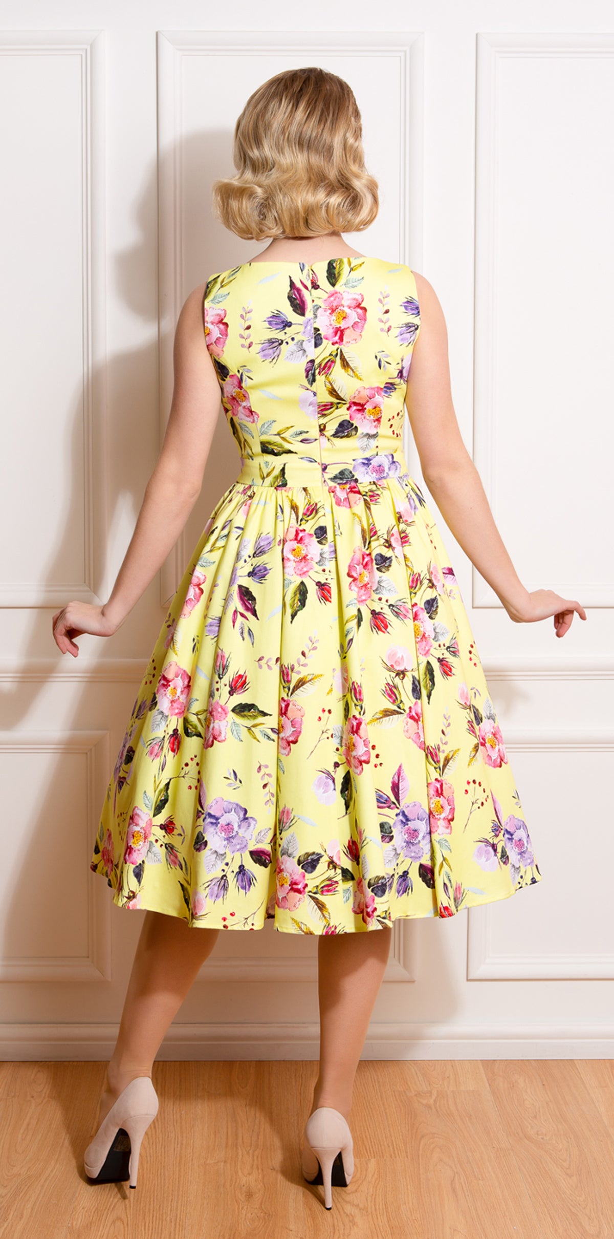 Hearts__Roses_JOSIE_FLORAL_Vintage_Bright_Yellow_Blueten_SWING_DRESS_Kleid_-2wByc4jxgTtLON