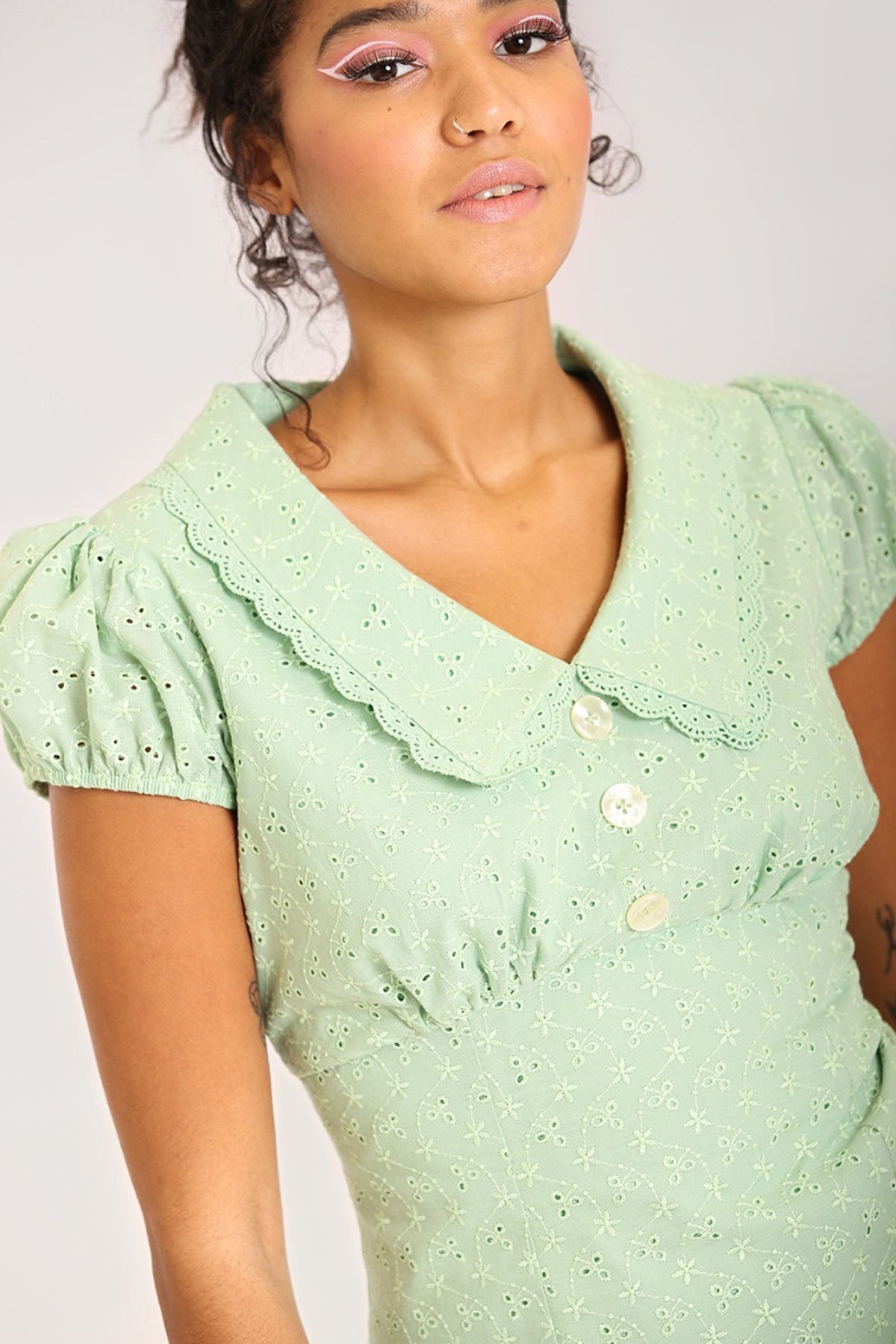 Hell_Bunny_CELIA_Lochmuster_Kurzarm_Mini_Vintage_DRESS_Kleid_Mint_killer_kirsche_4cLE50nWKZsJpj