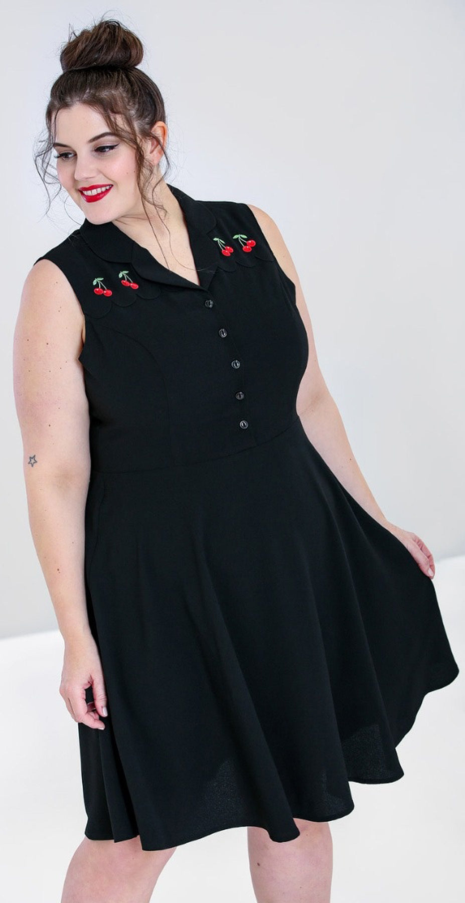 Hell_Bunny_CHERRY_BONBON_50s_Embroidery_V-Neck_SWING_KLEID_Dress_Plus_Size_killer_kirsche_2