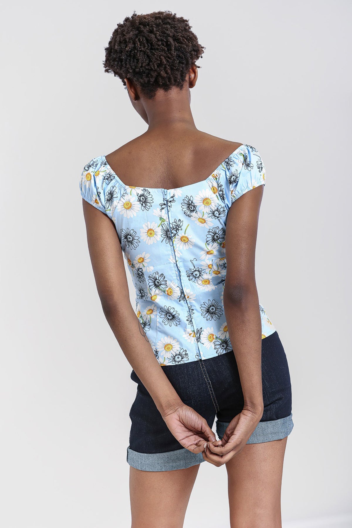 Hell_Bunny_DAISY_Vintage_Margarite_Floral_Bow_Schleife_SHIRT_Bluse_-_Himmelblau_killer_kirsche_3