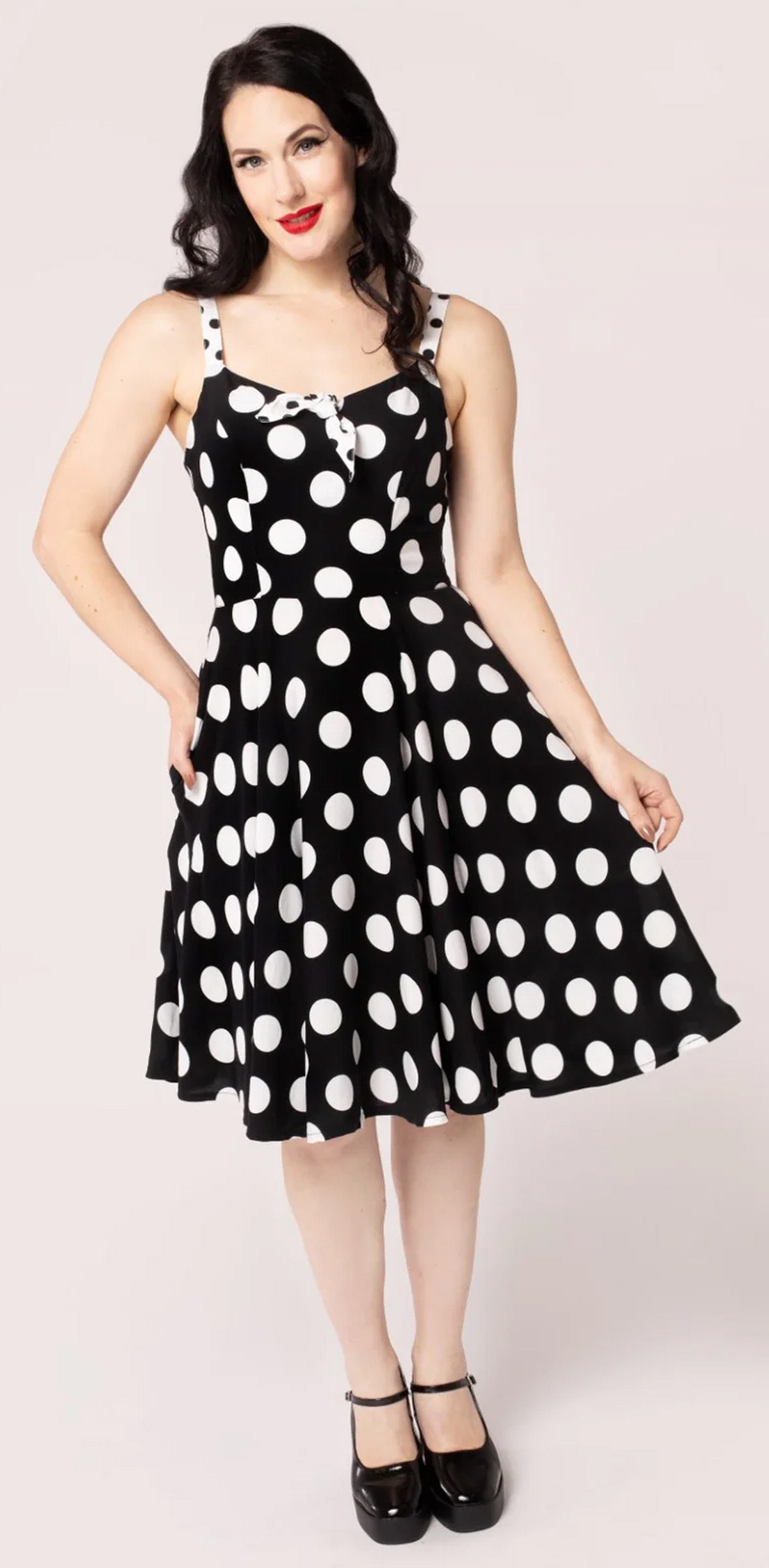 Hell_Bunny_DOLORES_POLKA_DOTS__Vintage_Punkte_50s_SWING_DRESS_Traeger_Kleid__Schwarz-1