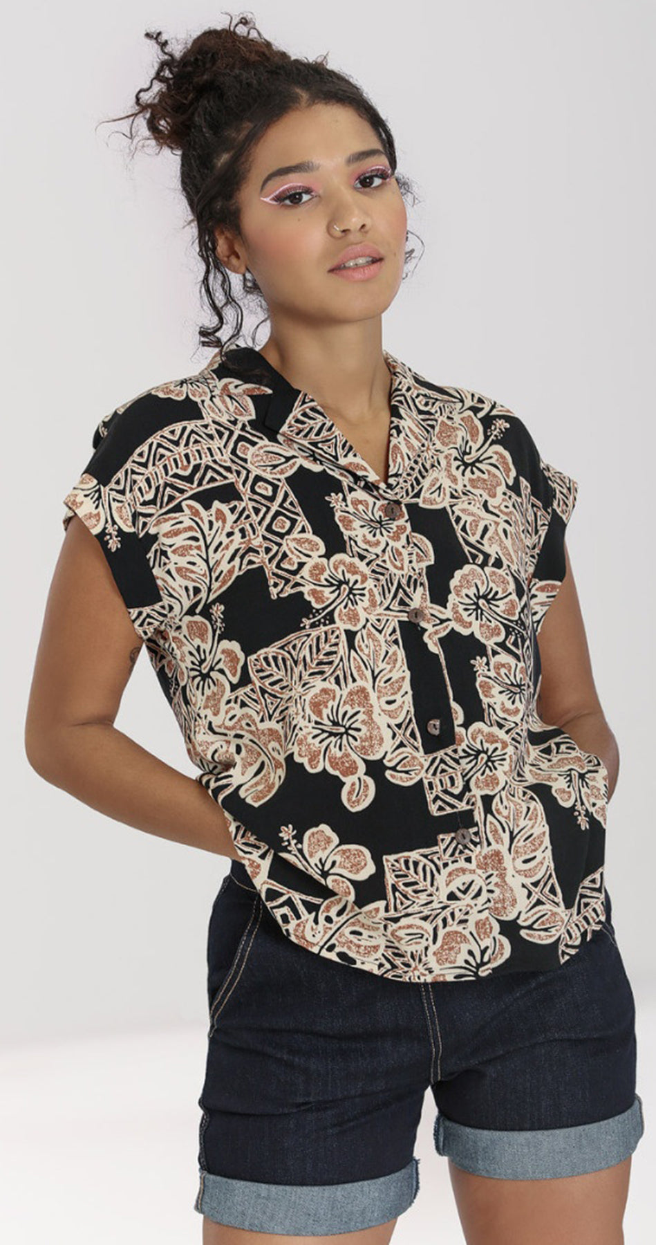 Hell_Bunny_DOMINIQUE_Vintage_HIBISKUS_Buttoned_Kurzarm_HAWAII_Bluse_Shirt_killer_kirsche_3igkVhr7B37eo4