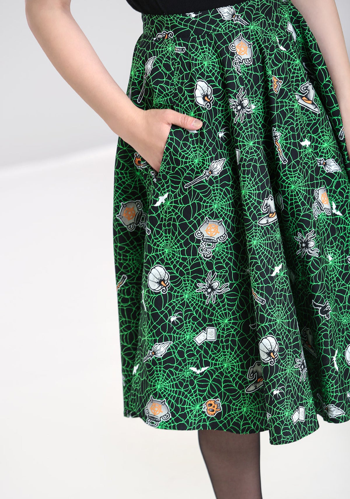 Hell_Bunny_HEX_SPIDERWEB_Spinnennetz_WITCHY_Retro_Swing_Skirt_TELLERROCK-3EaC8z1RPioUXs