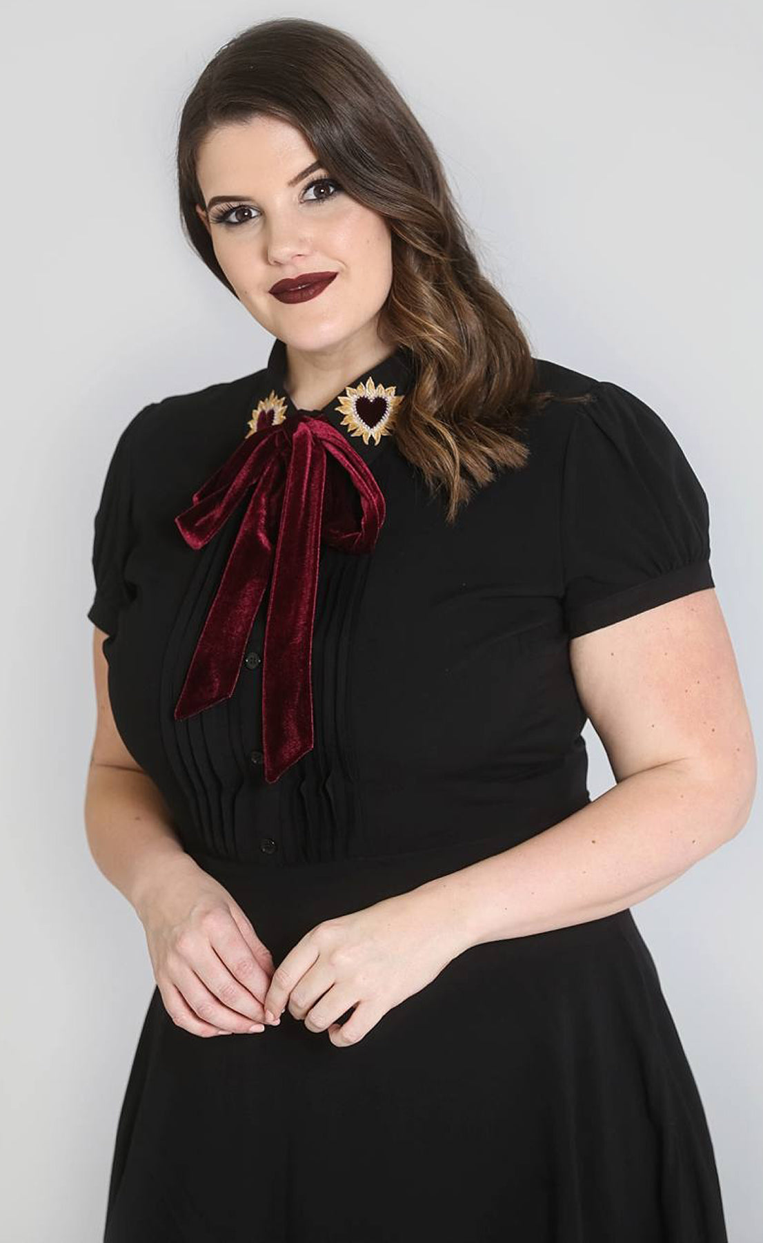 Hell_Bunny_MADONNA_Heart_Herzchen_Kurzarm_Vintage_DRESS_Kleid_-_Plus_Size_killer_kirsche_2