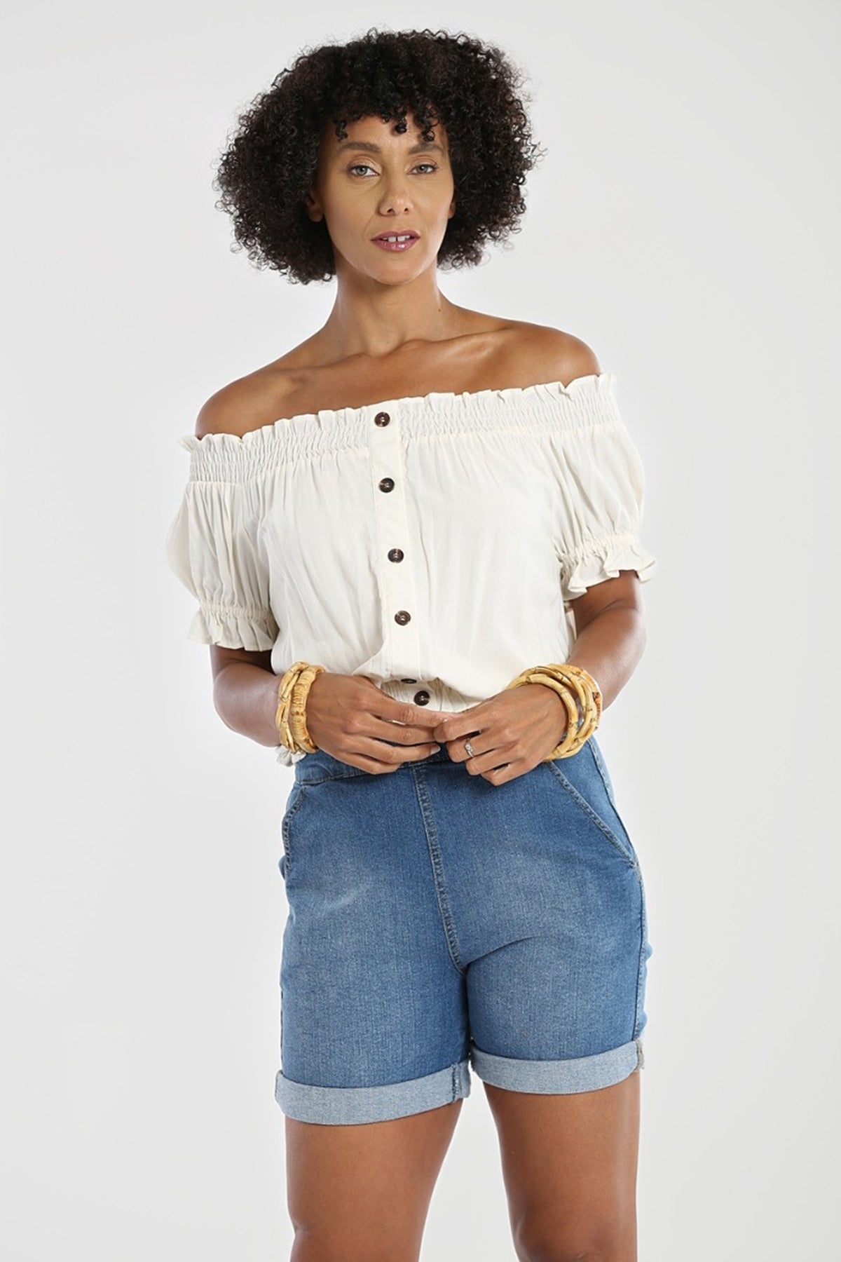 Hell_Bunny_SOLEDAD_Vintage_RUFFLE_Smok_Button_Kurzarm_SHIRT_Bluse_Creme_killer_kirsche_6YsnaKjYJo1o9A