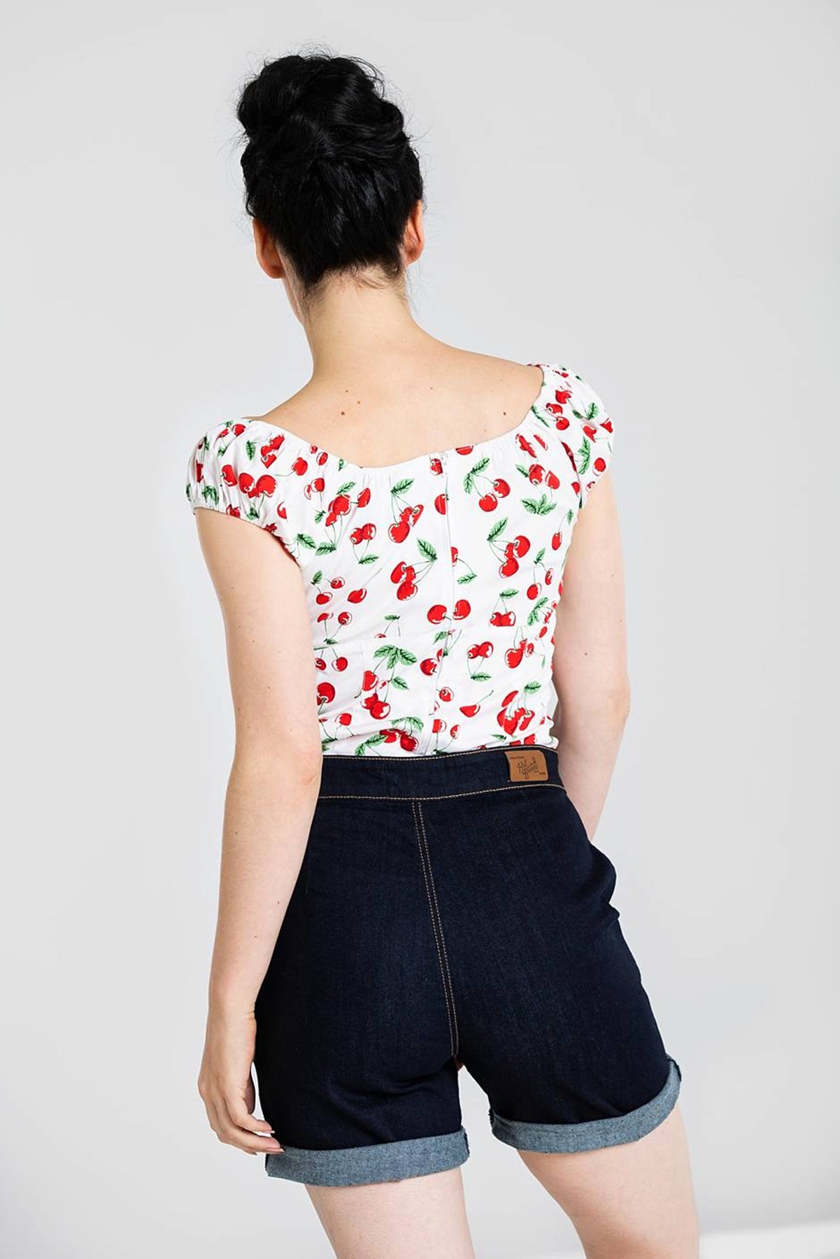 Hell_Bunny_SWEETIE_Vintage_CHERRY_Kirschen_Bow_Schleife_SHIRT_Bluse_-_Weiss_killer_kirsche_3m89i2FUFezd4m