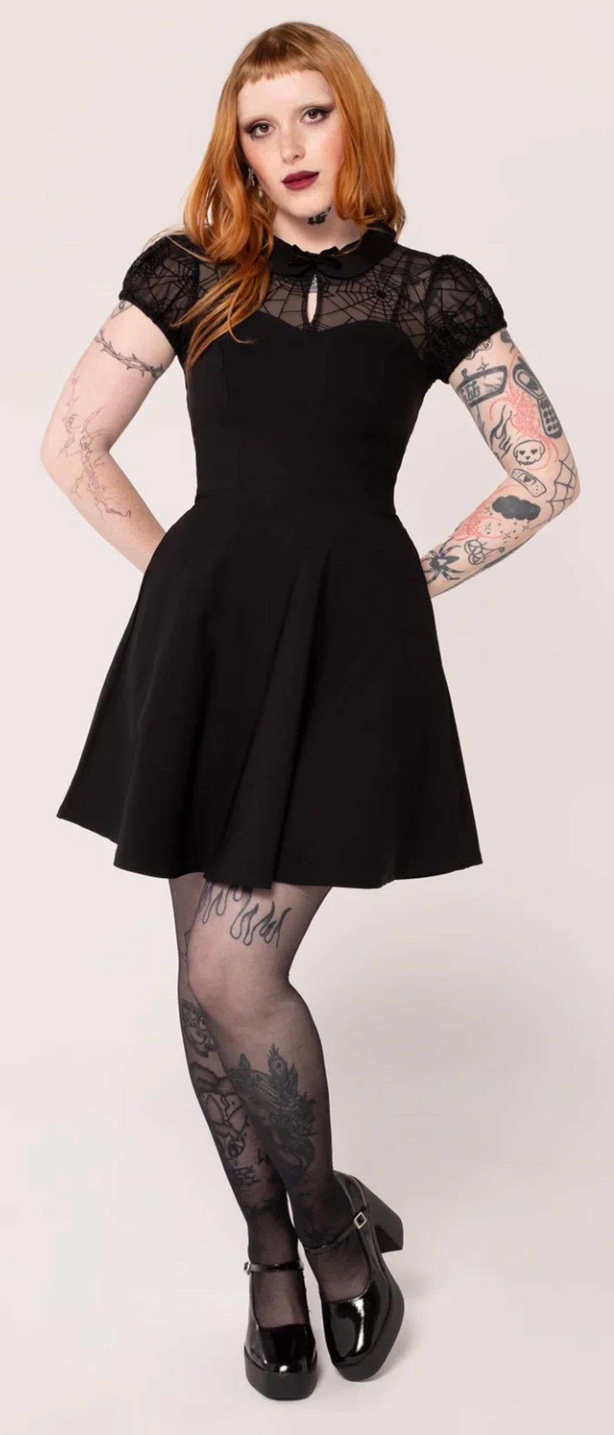 Hell_Bunny_VIOLA_SPIDERWEB_Vintage_Spinnennetz_50s_Mesh_Bubikragen_DRESS_Kleid_-_Schwarz-1