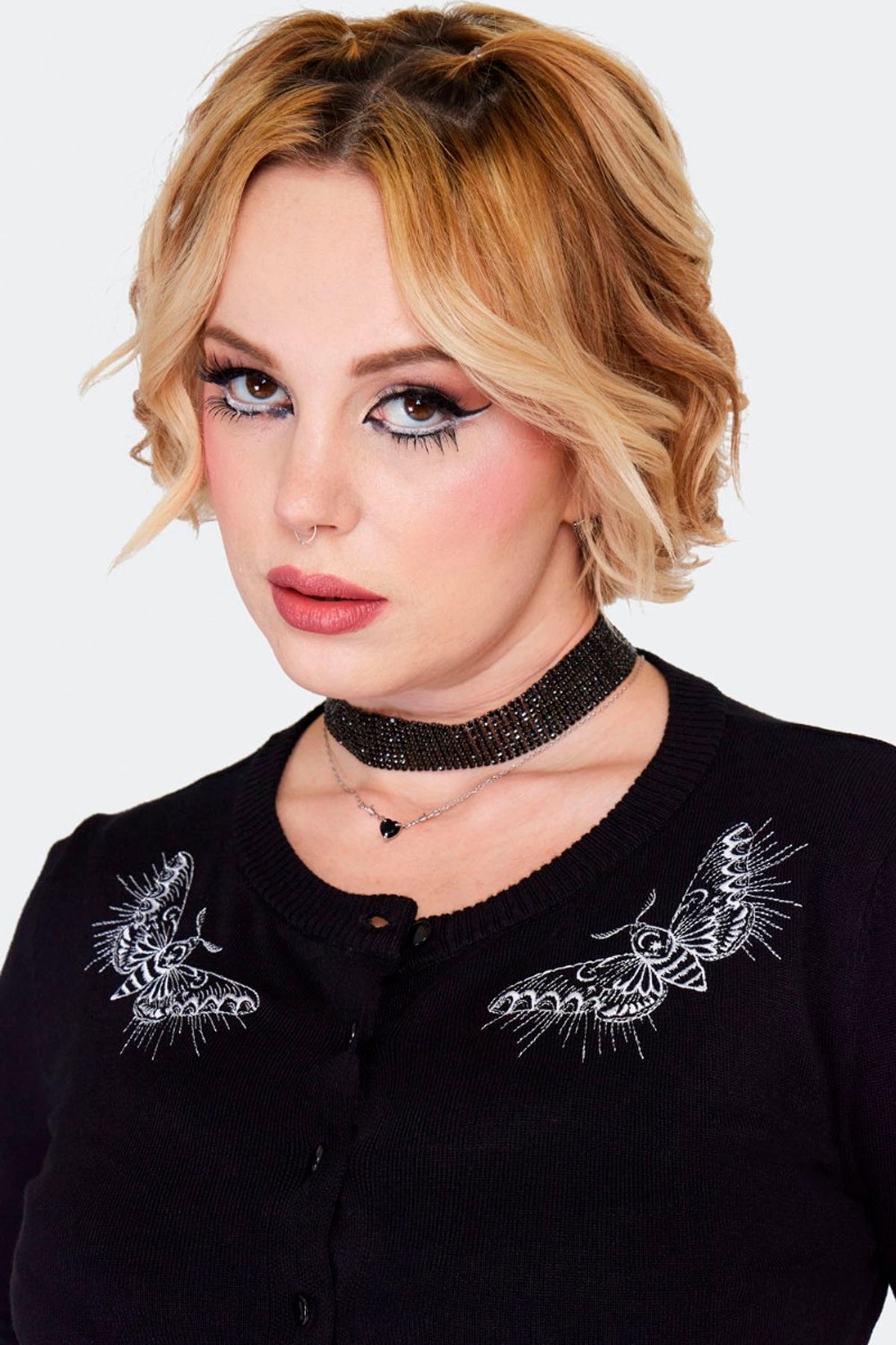 Jawbreaker_NIGHT_MOTH_Motte_Gothic_Round_Neck_CARDIGAN_Strickjacke_-_Schwarz-4