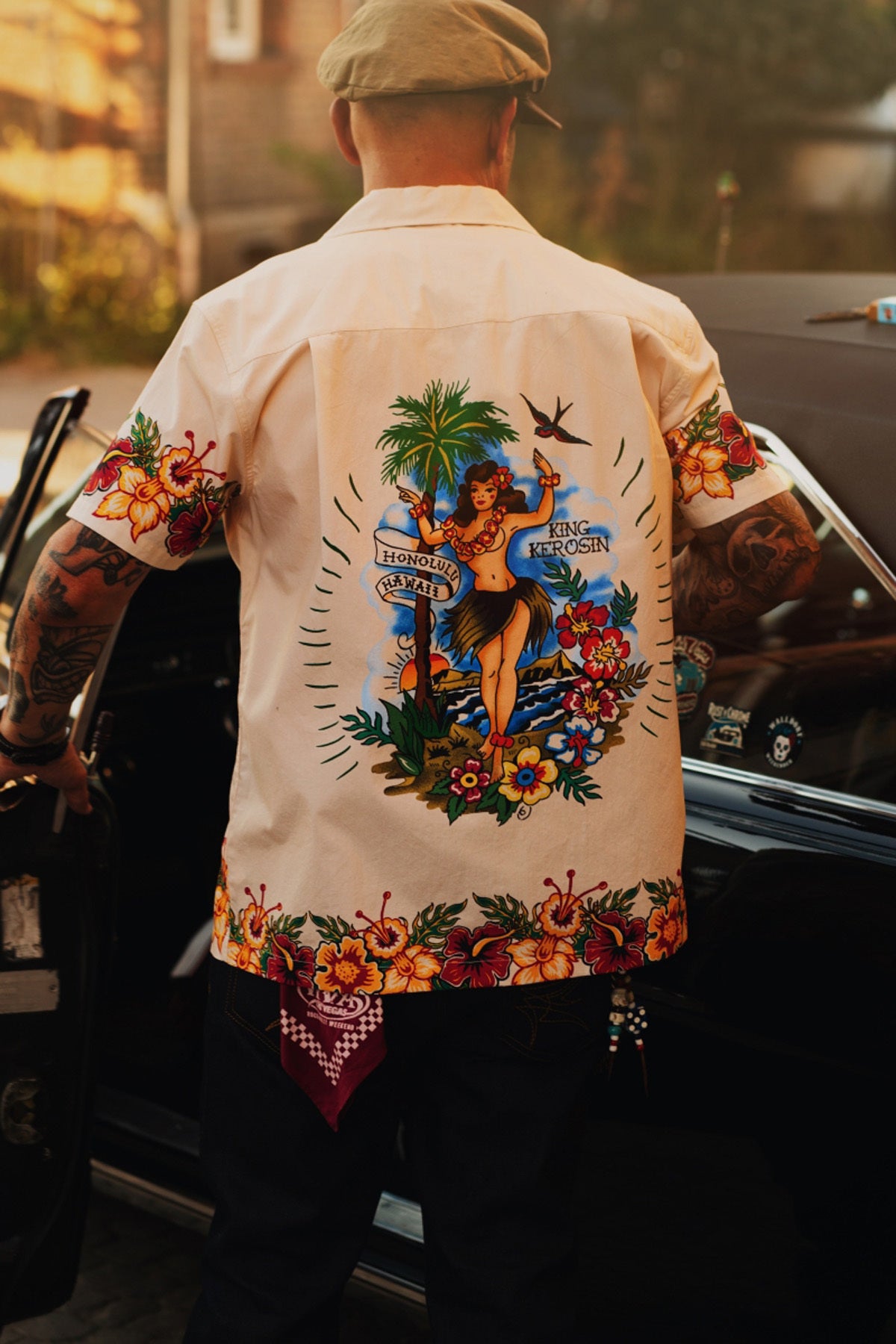 King_Kerosin_HONOLULU_HAWAII_Tiki_Hula_Hibiscus_50s_HAWAII_HEMD_Shirt-20