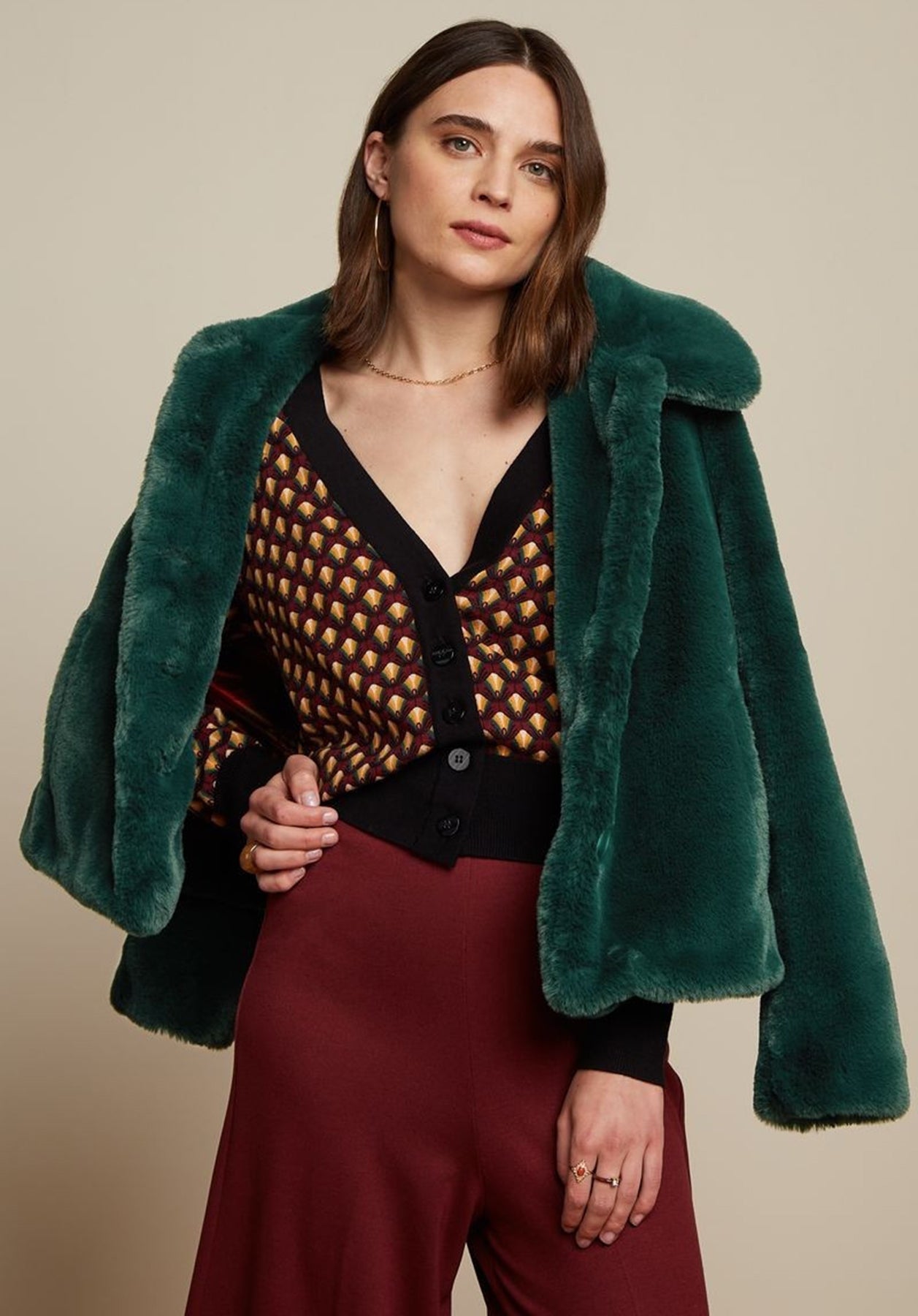 King_Louie_ANAIS_PHILLY_Retro_Kunstpelz_Langarm_Einfarbig_JACKE_Coat_killer_kirsche_2VqtMEMmFK1xce