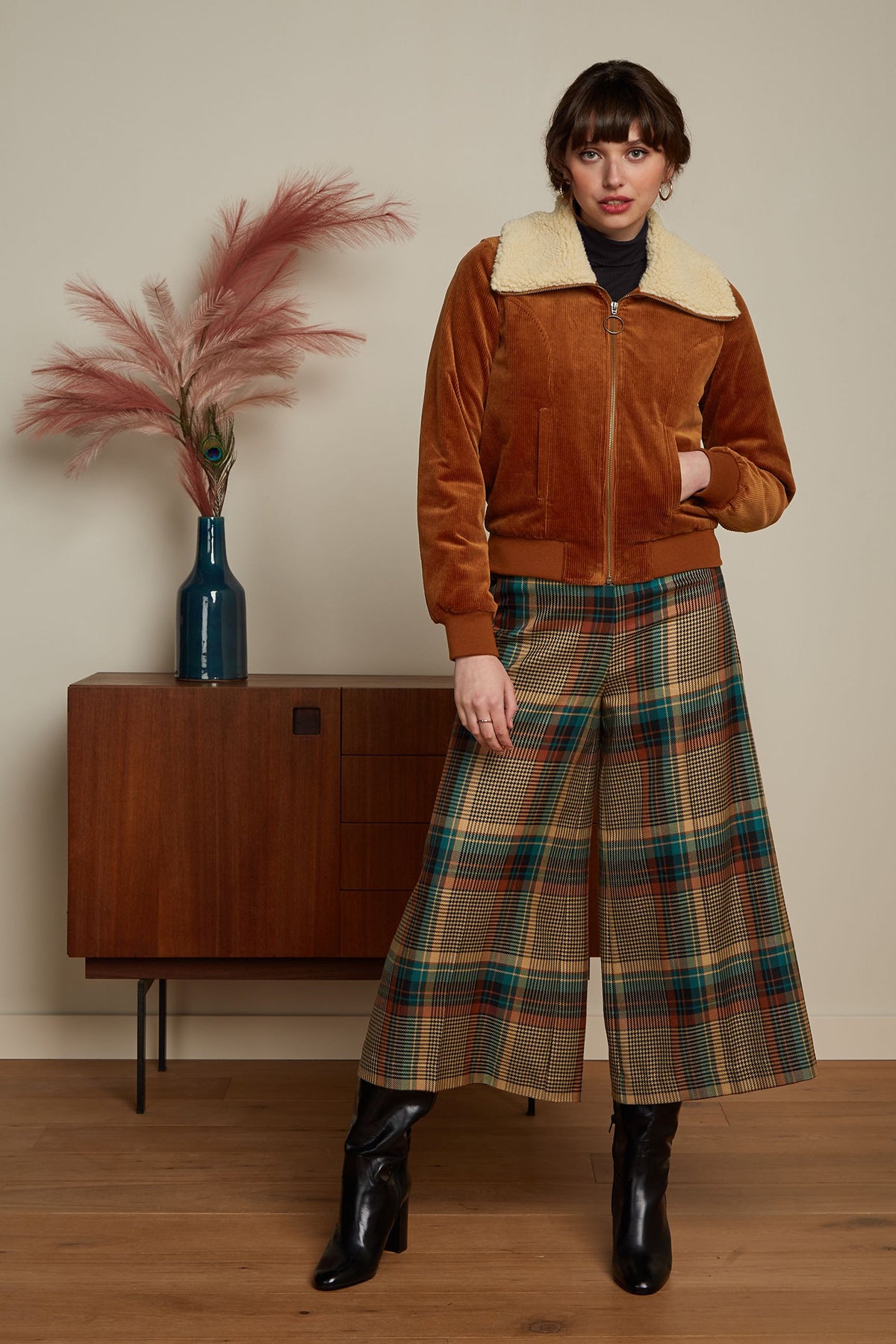 King_Louie_ARIZONA_CORDUROY_Retro_CORD_Teddy_Kragen_ZIPPER_JACKET_Bomberjacke_Killer_Kirsche-3DvIVeDtuG0gop