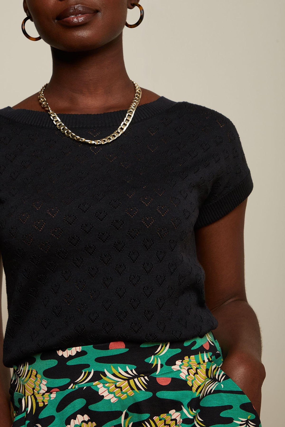 King_Louie_BOATNECK_AJOUR_HEART__Lochmuster_Top_Vintage_SHIRT_-_Schwarz_killer_kirsche_1k7CQ3Cv0XCbq6