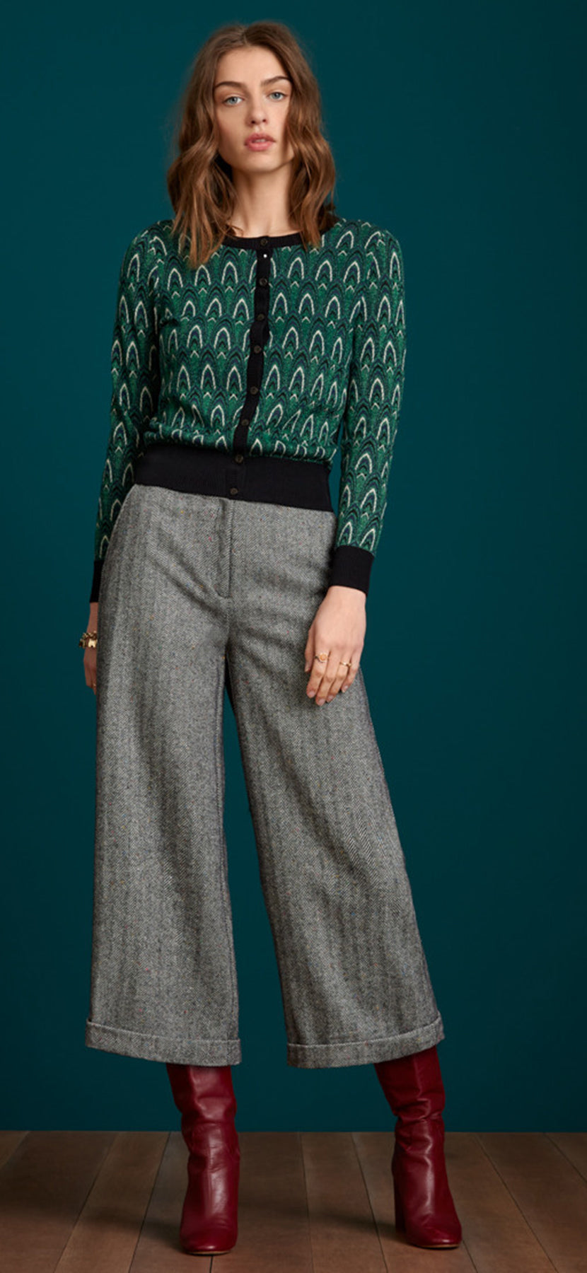 King_Louie_CARDI_CRAFT_Retro_JACQUARD_Rundhals_Langarm_CARDIGAN_Strickjacke_killer_kirsche_3