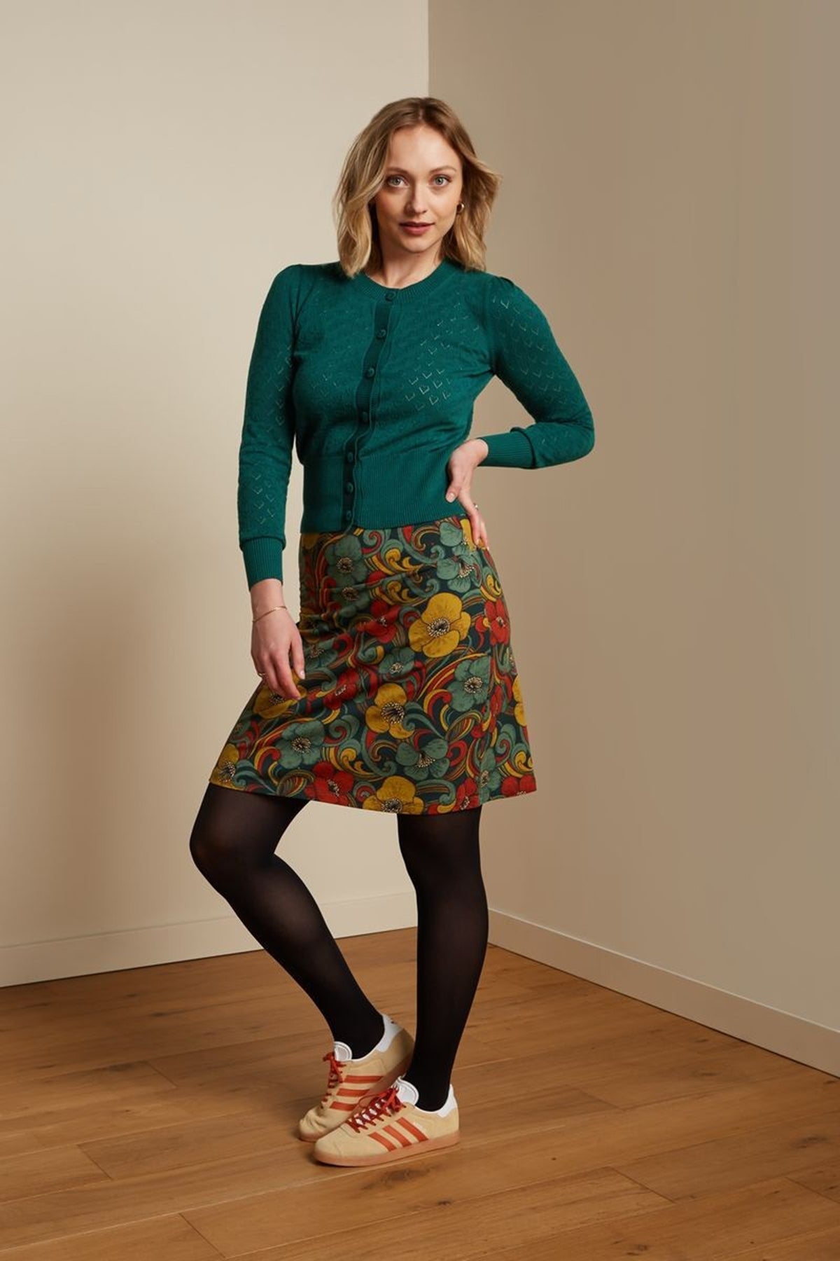 King_Louie_CARDI_HEART_AJOUR_Langarm_PUFF_Retro_Strickjacke_CARDIGAN_-_Dragonfly_Green_killer_kirsche_2