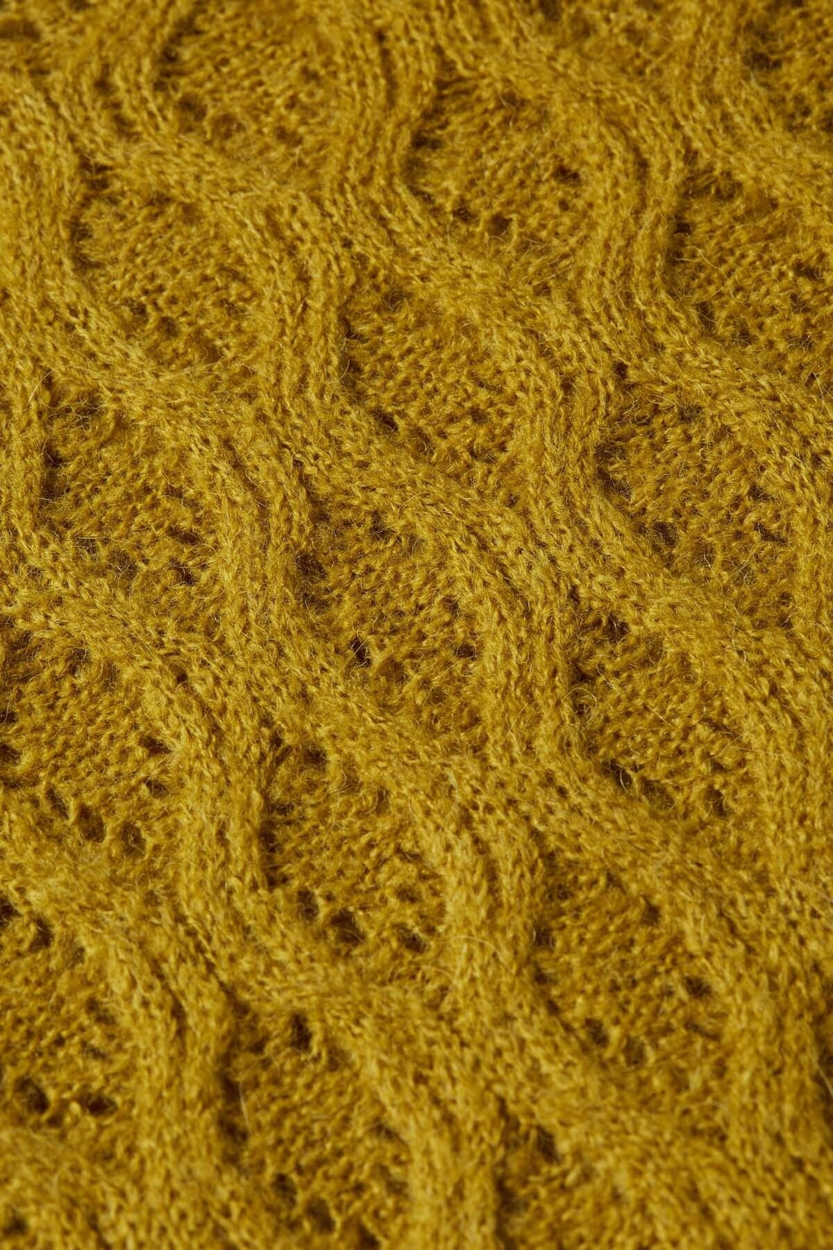 King_Louie_CARDI_PUFF_BORGO_Langarm_Lochmuster_Strickjacke_CARDIGAN_Koi_Yellow-5