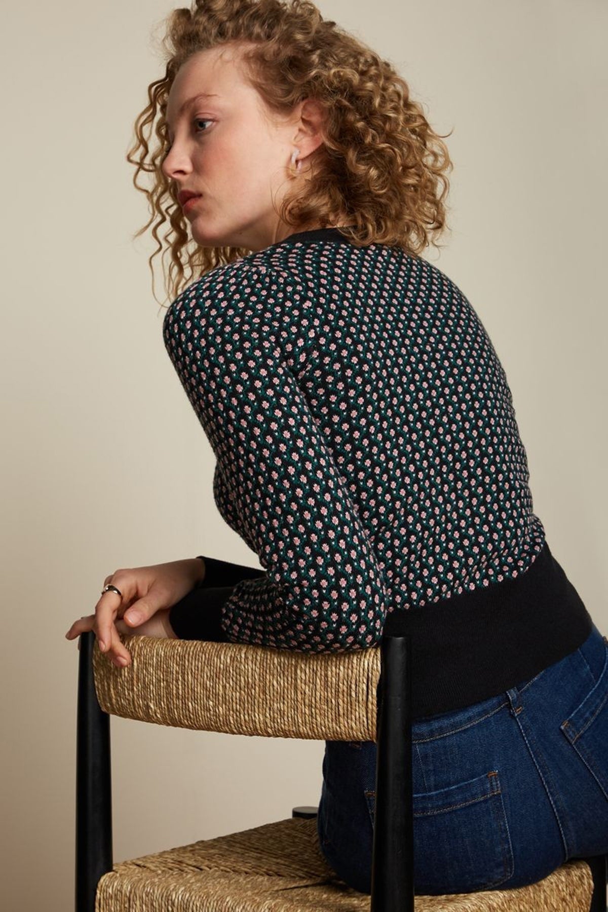 King_Louie_CARDI_PUFF_MAYAN_Retro_JACQUARD_Rundhals_KASCHMIR_Langarm_CARDIGAN_Strickjacke_killer_kirsche_2