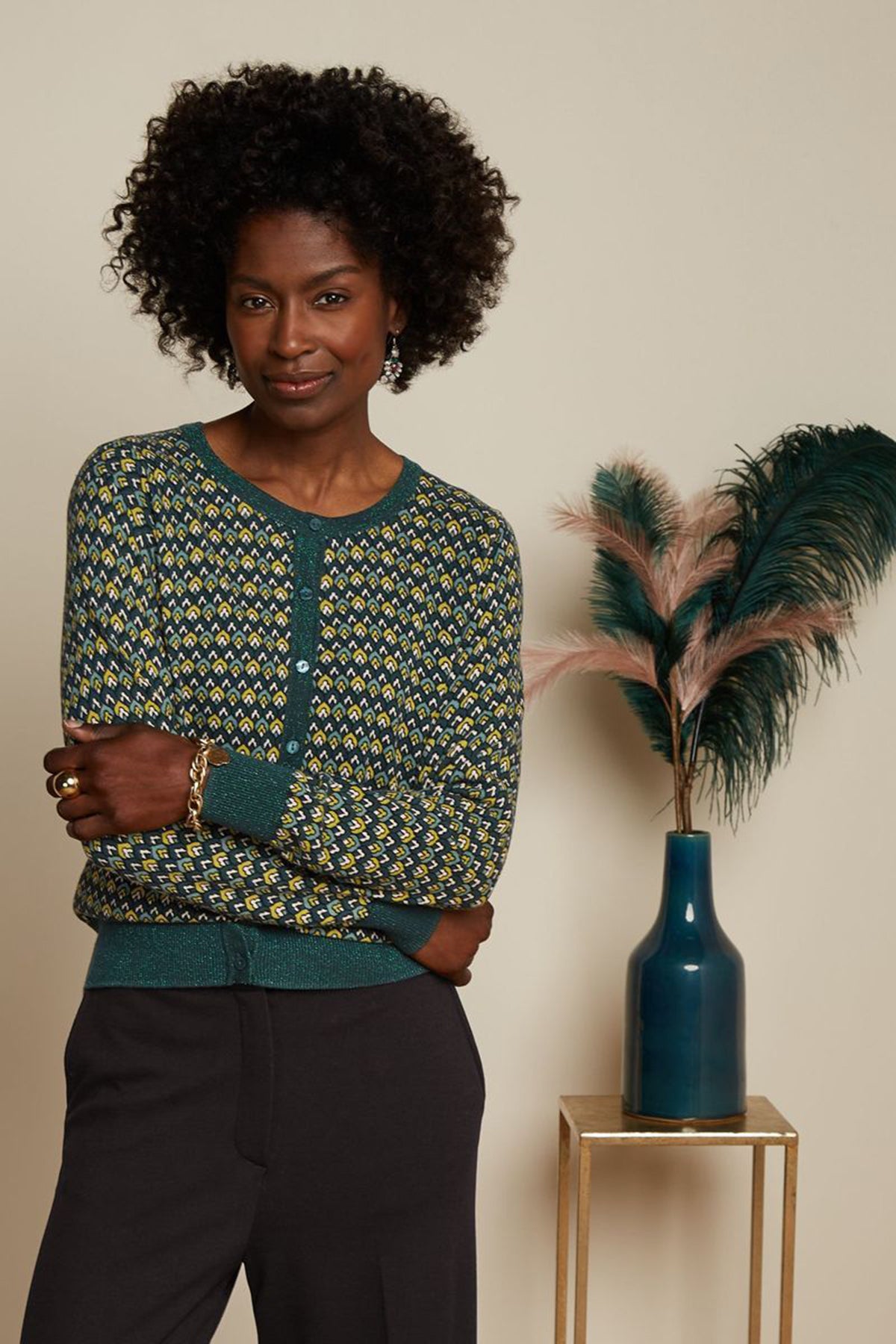 King_Louie_CARDI_ROUNDNECK_DARLING_Retro_Rundhals_Langarm_CARDIGAN_Strickjacke_Killer_Kirsche-2