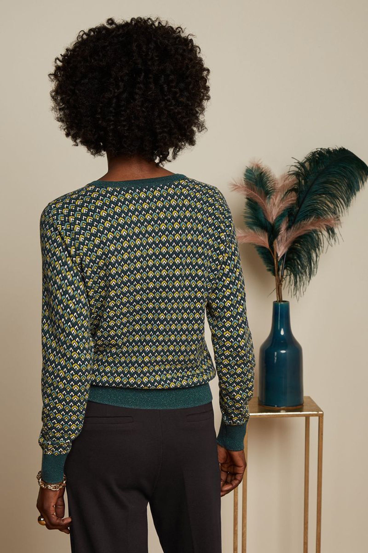 King_Louie_CARDI_ROUNDNECK_DARLING_Retro_Rundhals_Langarm_CARDIGAN_Strickjacke_Killer_Kirsche-3