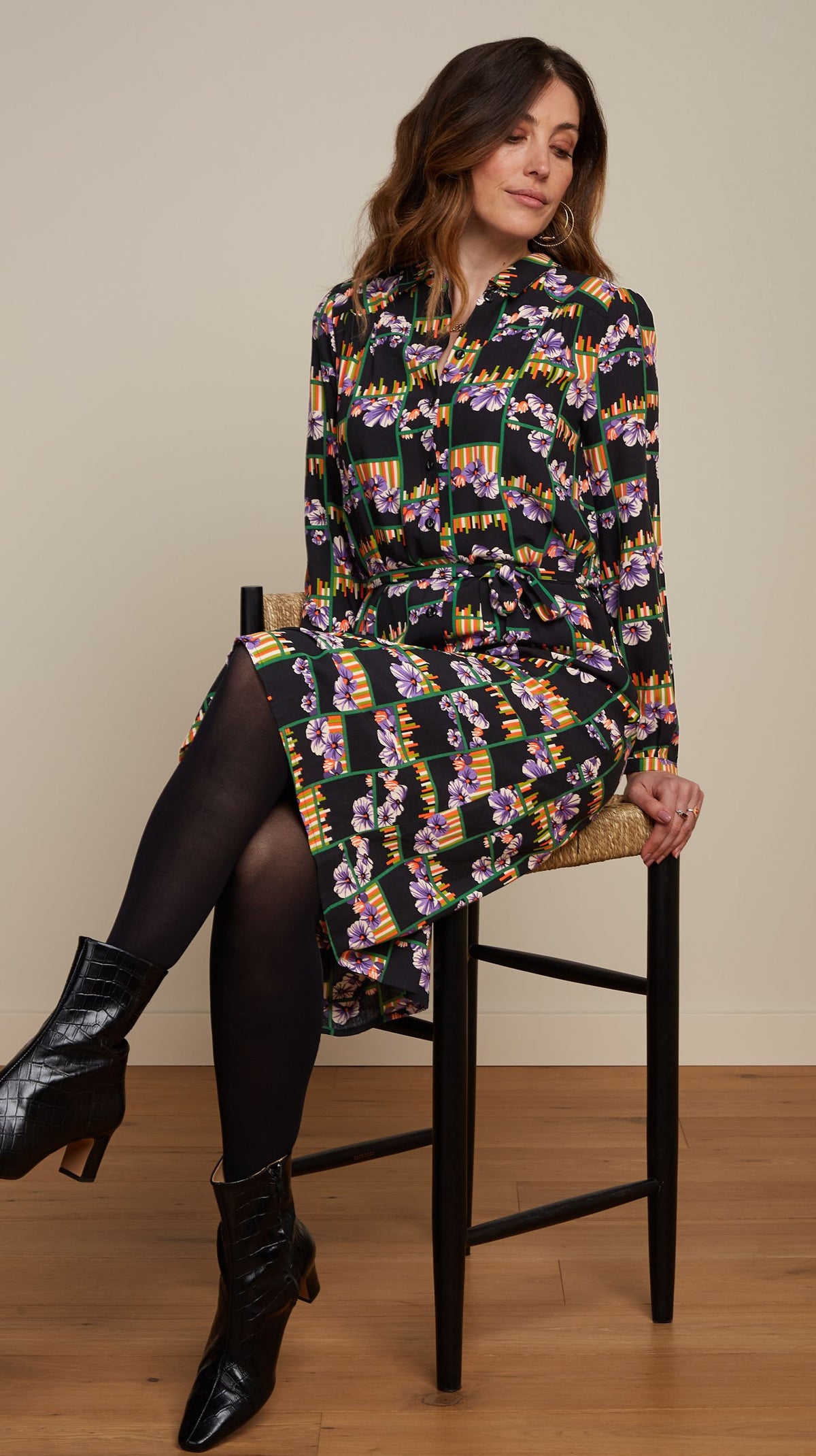 King_Louie_CARINA_REBELLE_Retro_Floral_Hibiskus_Atomic_Kragen_HEMDKLEID_Dress-2