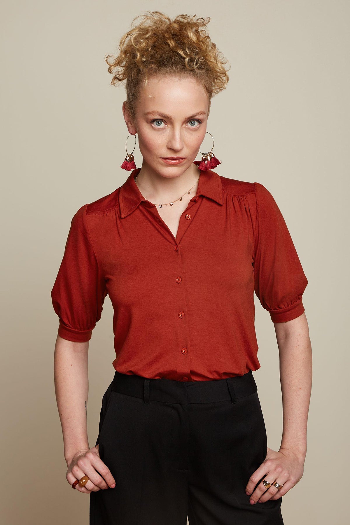 King_Louie_CARINA_Vintage__Uni_Halbarm_BLUSE_Oberteil_Blouse_-_Sienna_Red_killer_kirsche_1