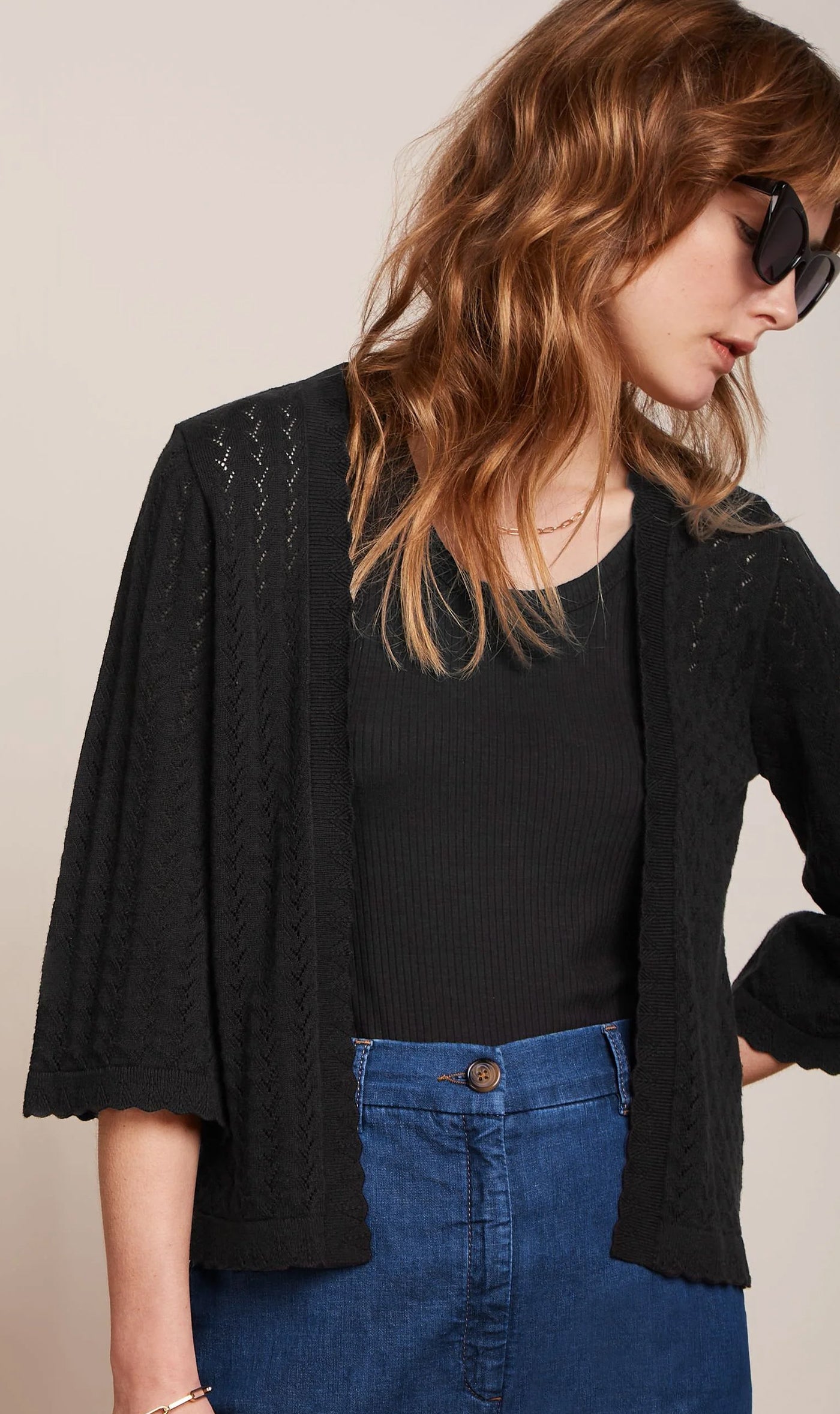 King_Louie_EMILIE_CARDI_Lochmuster_Loose_Fit_AJOUR_Vintage_Retro_Strickjacke_CARDIGAN_-_Schwarz-1