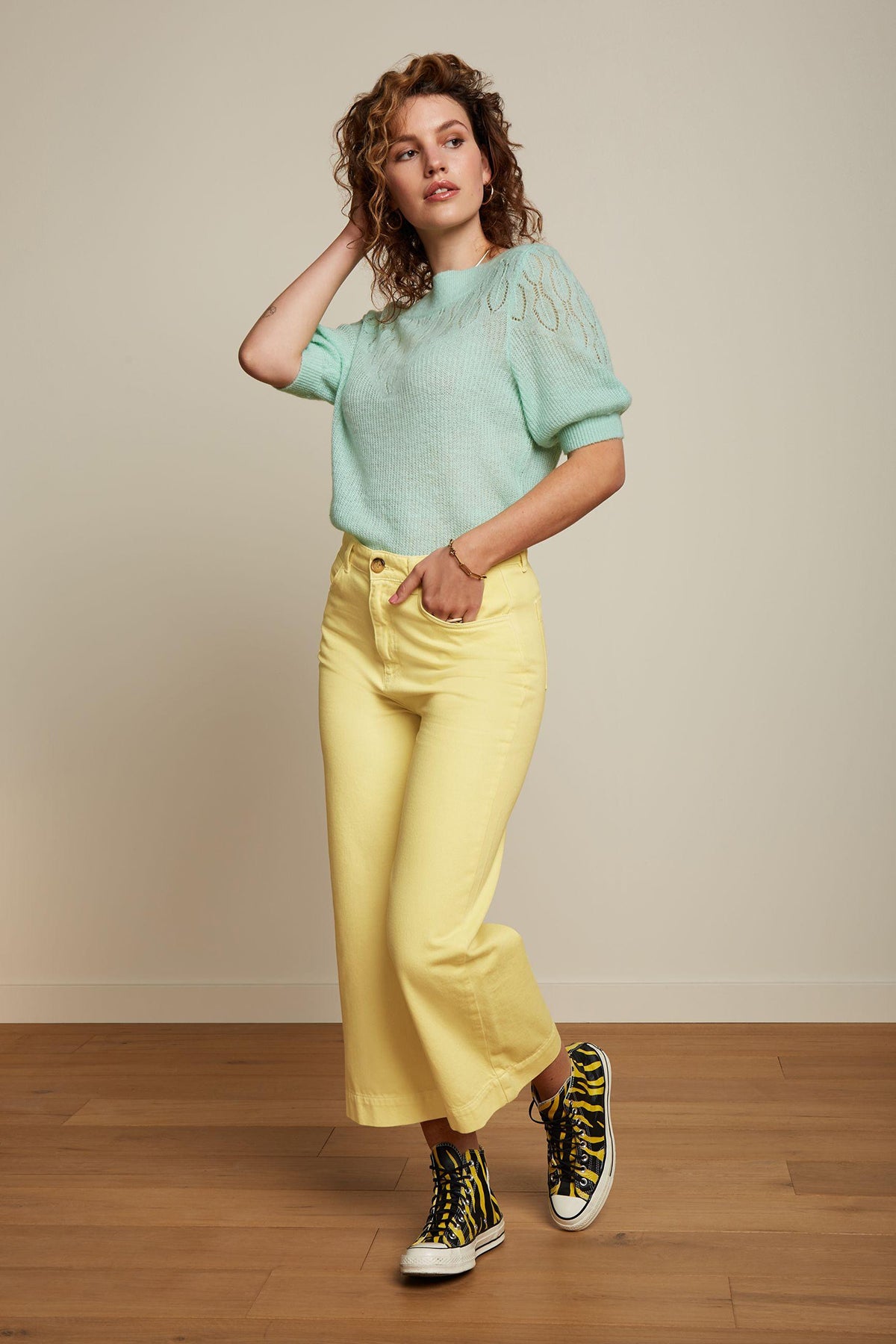 King_Louie_ERIN_RETRO_FARFALLE_Vintage_Lochmuster_Kurzarm_STRICK_SHIRT_Oberteil_killer_kirsche_2EX3IEIB5gF0M4