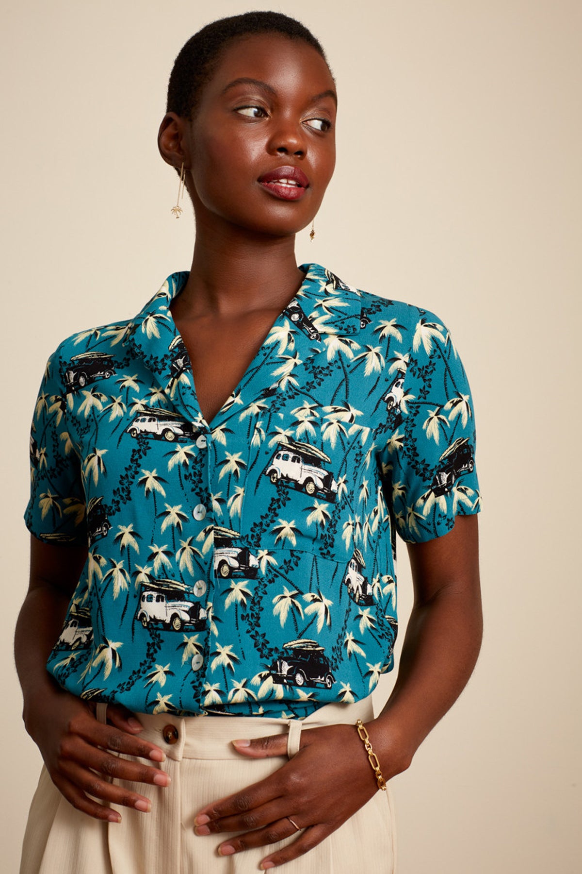 King_Louie_Ella_Retro_Sandino_Tropical_Kurzarm_BLOUSE_Bluse_killer_kirsche_1ys21Wn0AyWH56