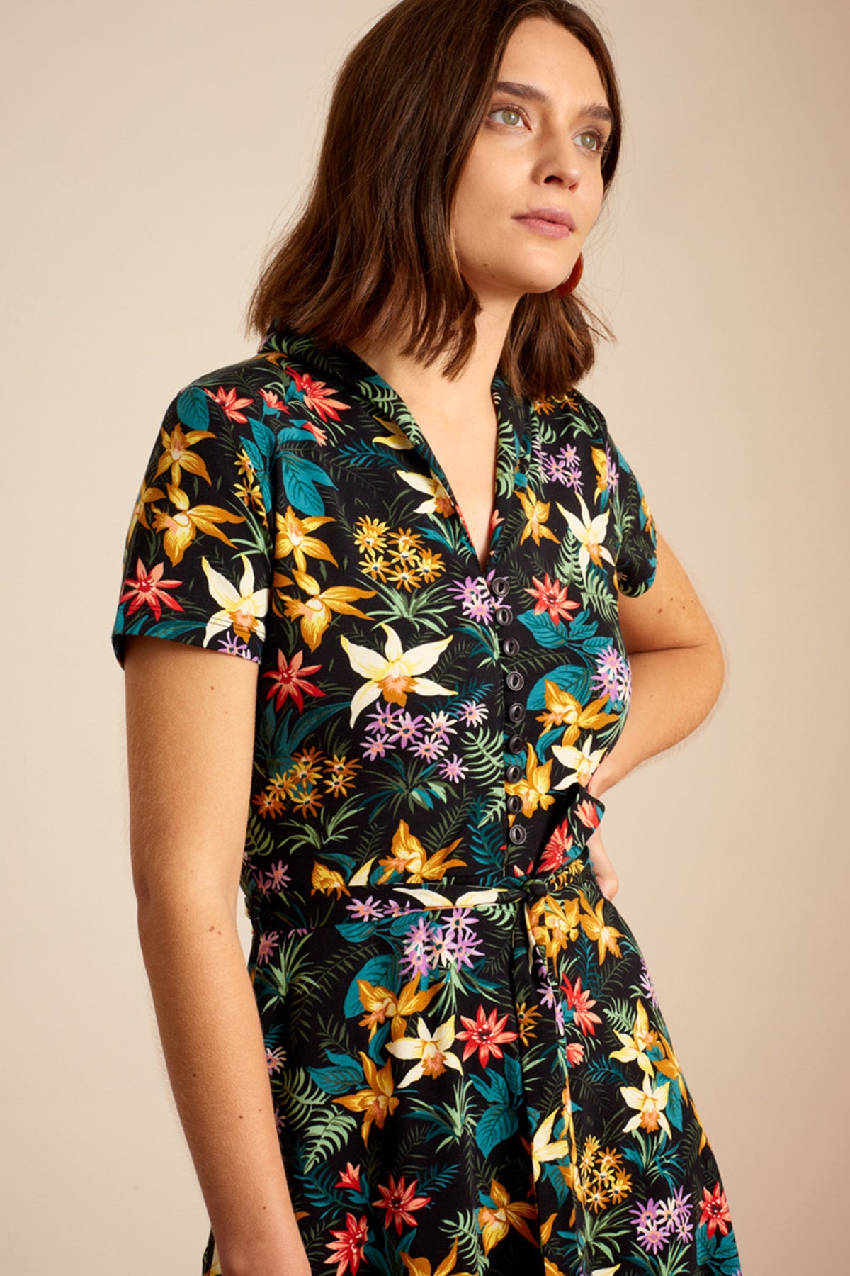 King_Louie_Emmy_50s_TROPICAL_Santa_Lucia_Blumen_KURZARM_DINER_DRESS_Kleid_killer_kirsche_4avksTDIPUPLIj