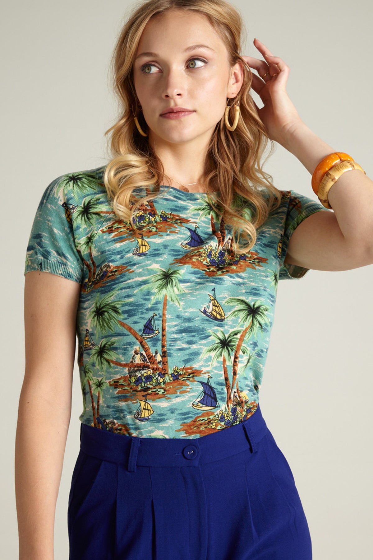 King_Louie_FIJI_Vintage_TROPICAL_ISLAND_Kurzarm_FEINSTRICK_SHIRT_Oberteil_killer_kirsche_2