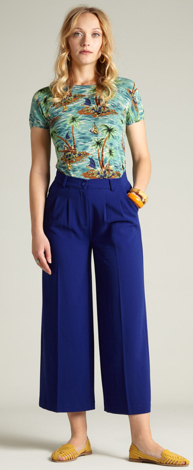 King_Louie_FIJI_Vintage_TROPICAL_ISLAND_Kurzarm_FEINSTRICK_SHIRT_Oberteil_killer_kirsche_3